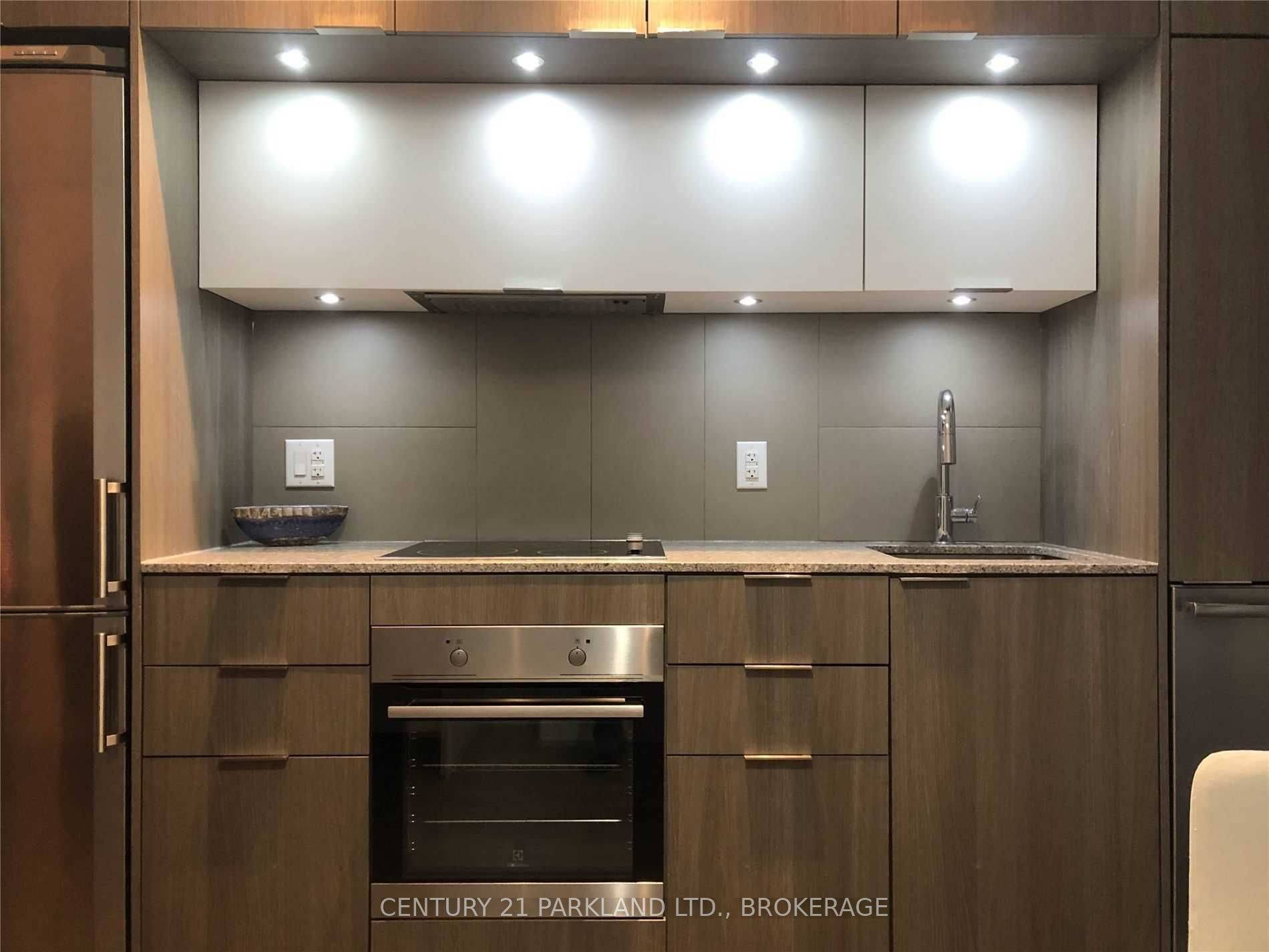 Toronto C08, ON M5A 3H6,55 REGENT PARK BLVD #428