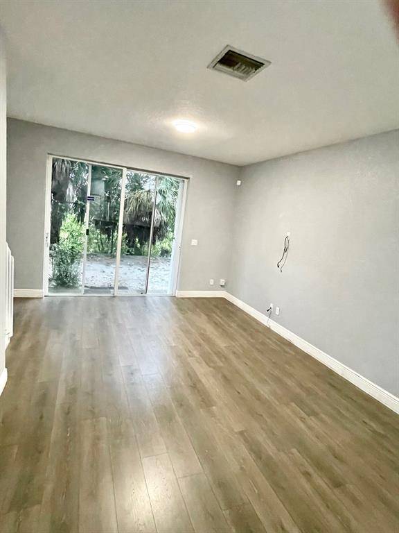 Lauderhill, FL 33311,1414 NW 34th Way #1414