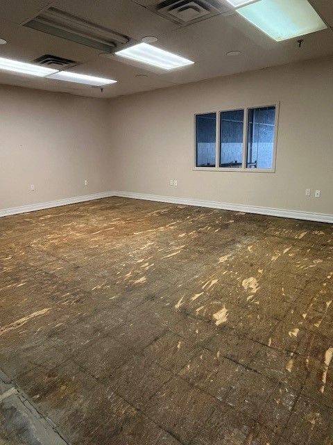 Markham, ON L3T 4S1,34 Doncaster AVE ##9