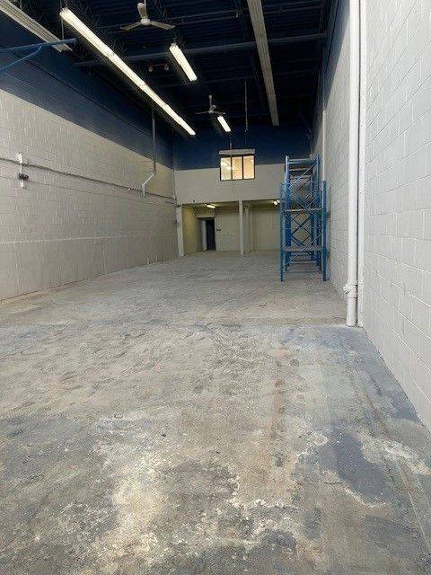 Markham, ON L3T 4S1,34 Doncaster AVE ##9