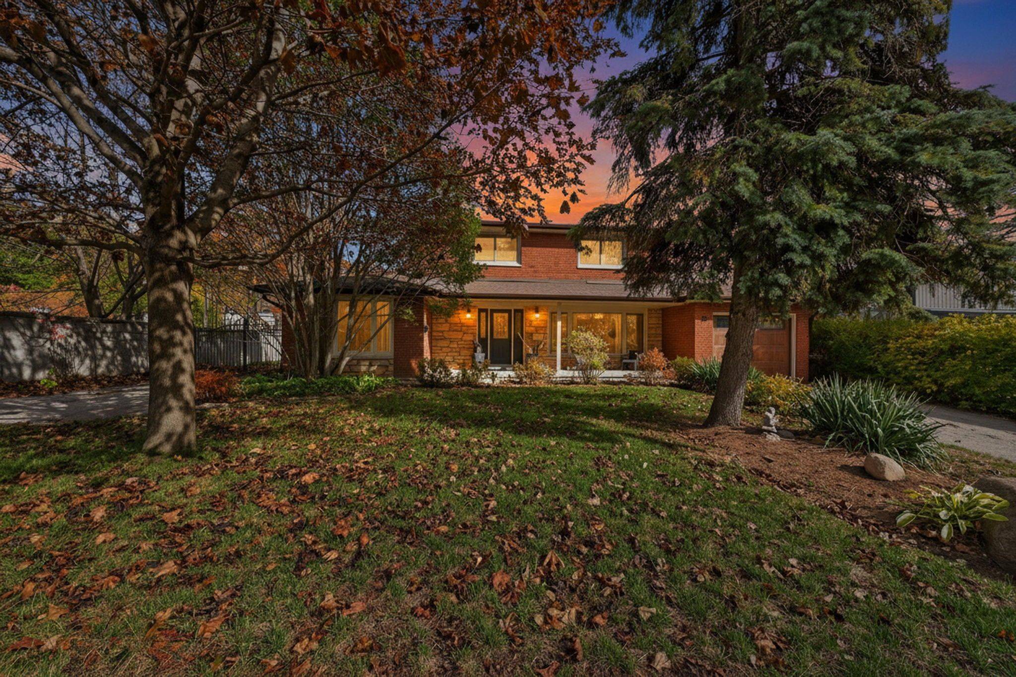 Barrie, ON L4M 4B5,15 Rodney ST