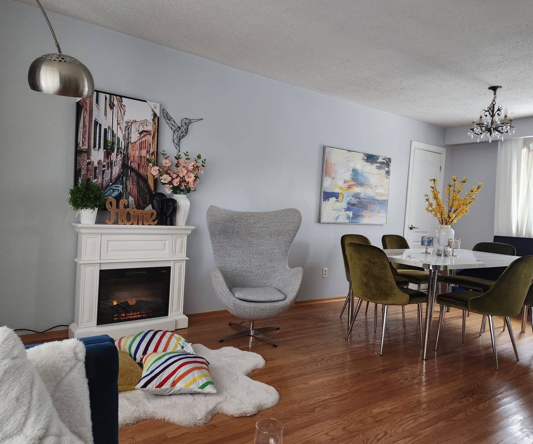 Oakville, ON L6H 2A8,1088 Pearson DR #Upper