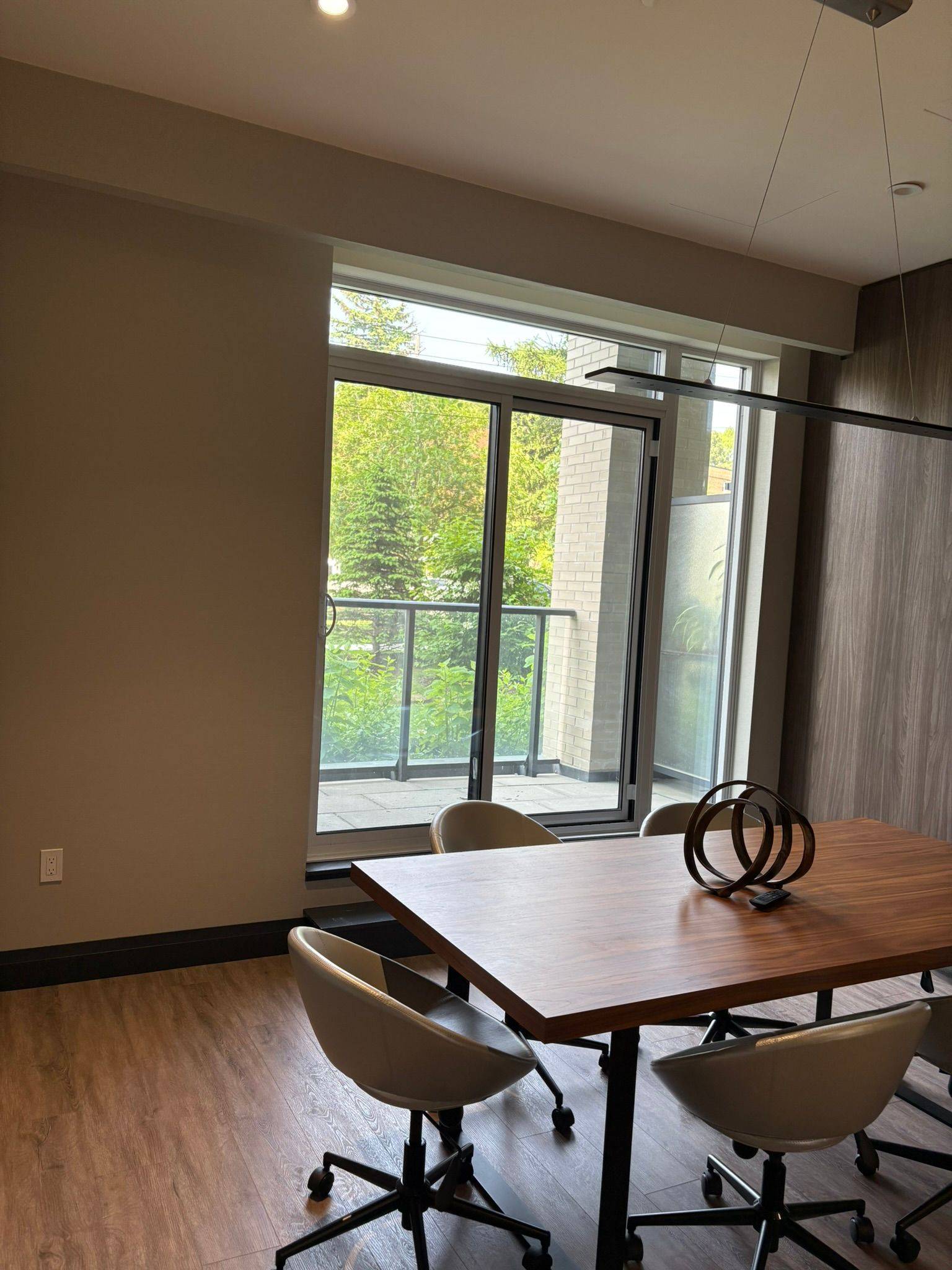 Toronto W08, ON M9A 0E8,293 The Kingsway N/A #420