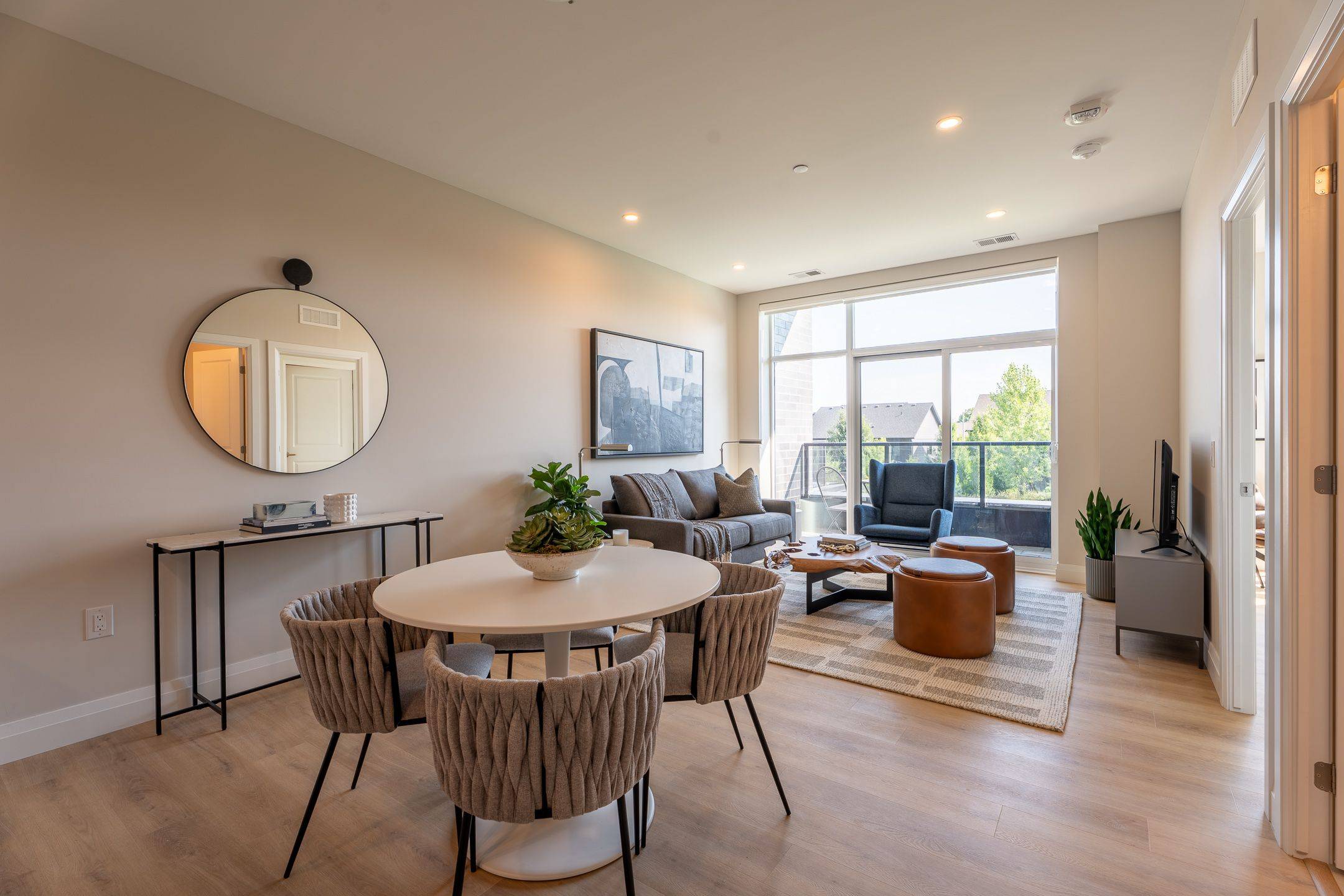 Guelph, ON N1K 0P6,1882 Gordon ST #322