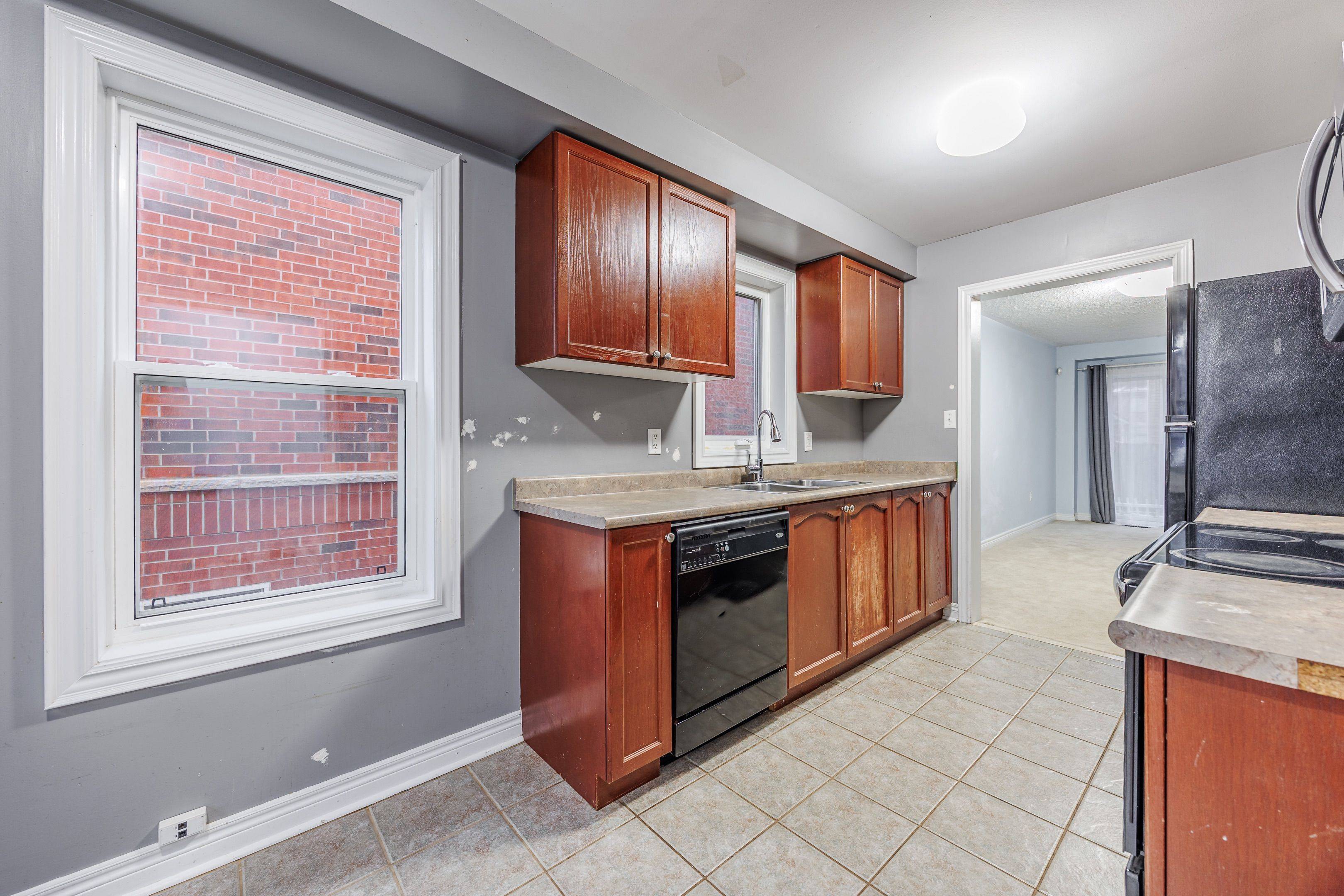 Niagara-on-the-lake, ON L0S 1J0,15 Young CRES