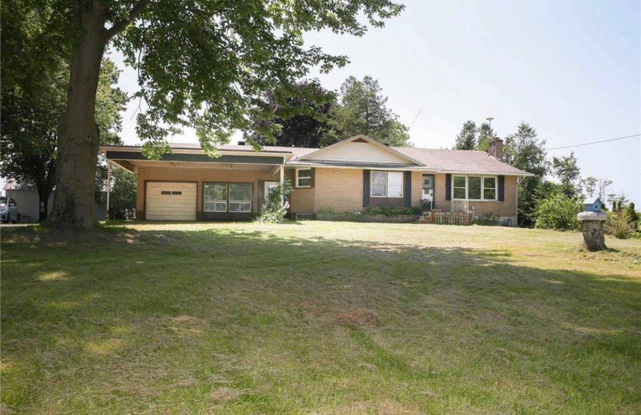 Norfolk, ON N0E 1C0,1086 LAKESHORE RD