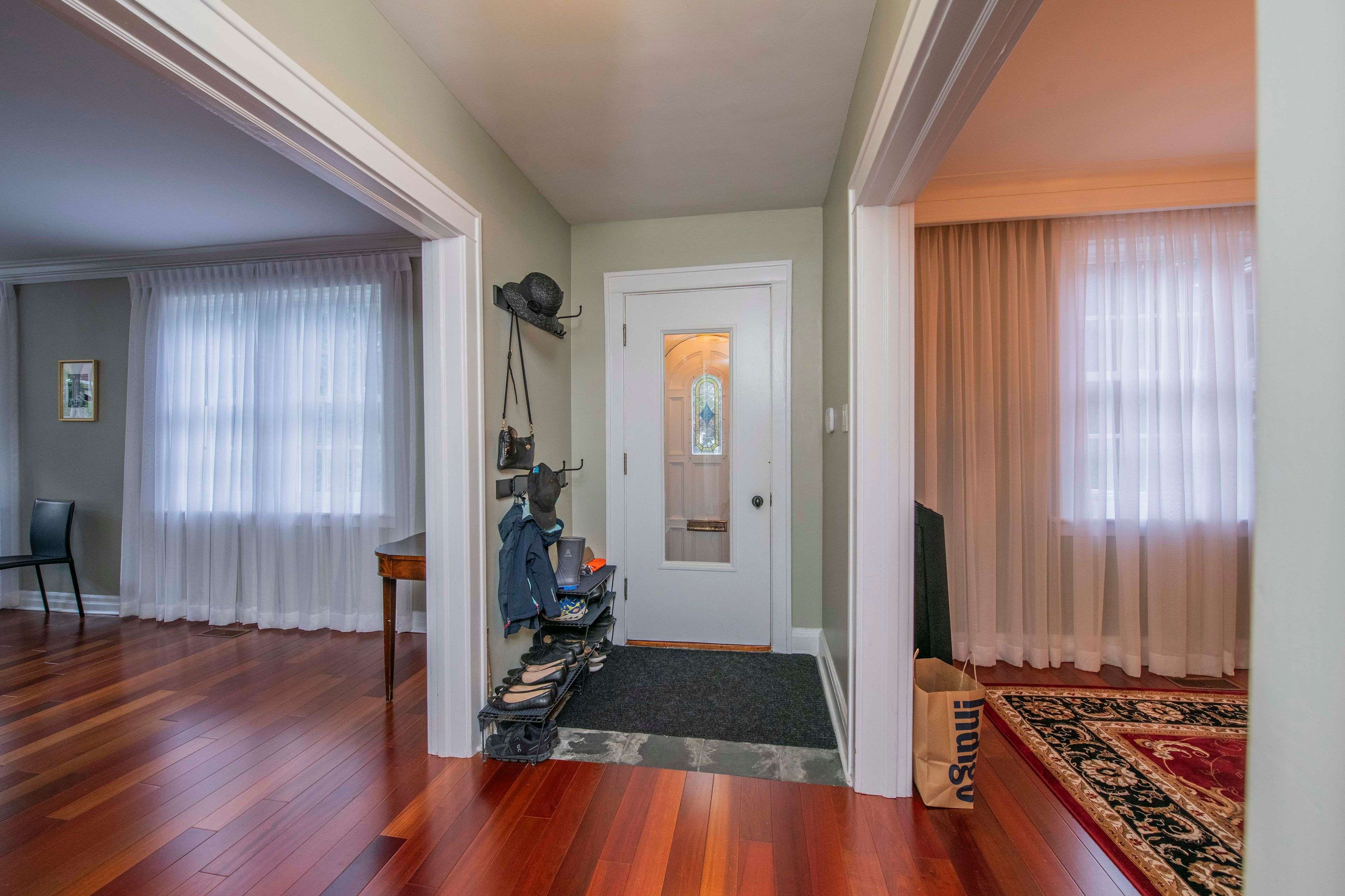 Lower Town - Sandy Hill, ON K1N 8C8,60 GOULBURN AVE