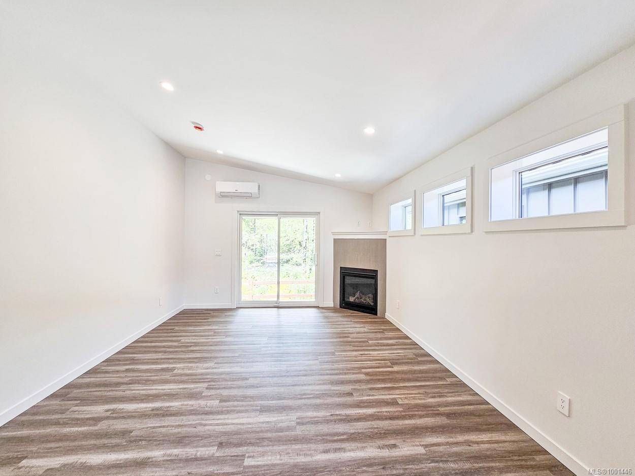 Cumberland, BC V0R 1S0,3025 Royston Rd #39