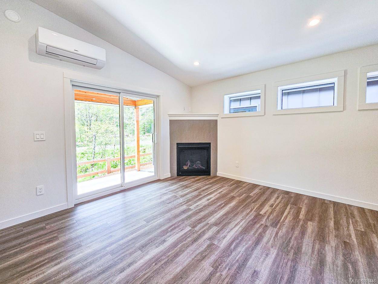 Cumberland, BC V0R 1S0,3025 Royston Rd #39