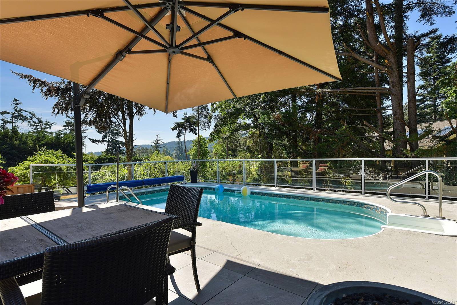 North Saanich, BC V8L 5G7,821 Dalkeith Ave