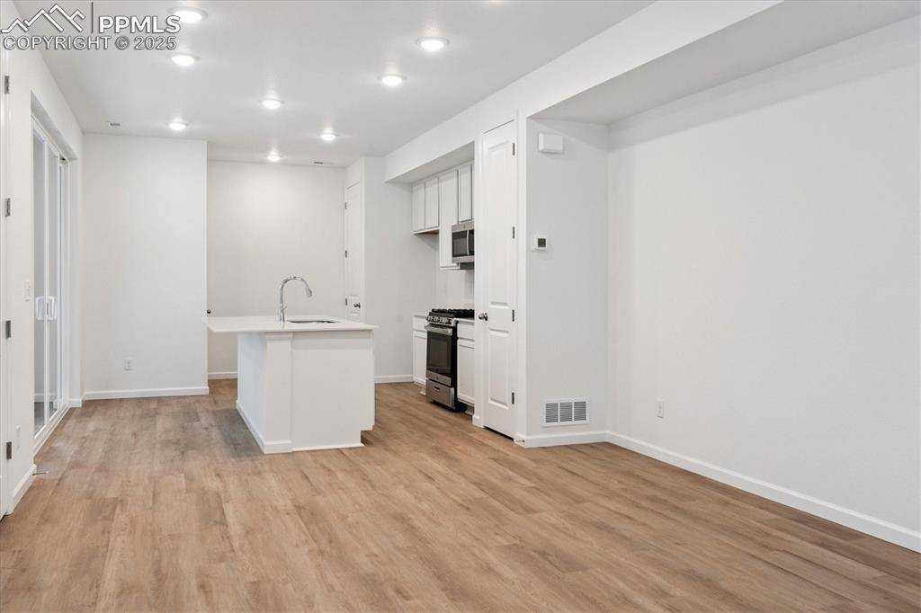 Colorado Springs, CO 80915,2444 Serviceberry GRV