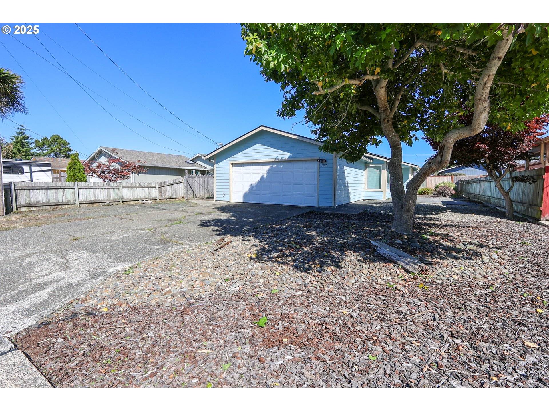 Coos Bay, OR 97420,1125 AUGUSTINE AVE