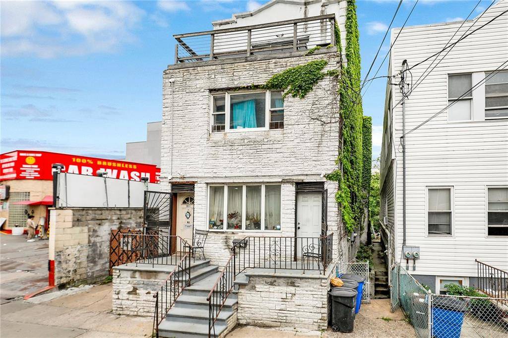 1011 Banner AVE, Brooklyn, NY 11235