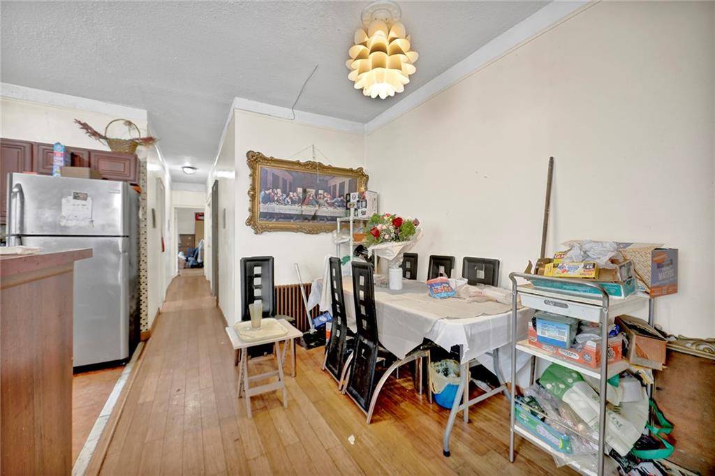 1011 Banner AVE, Brooklyn, NY 11235