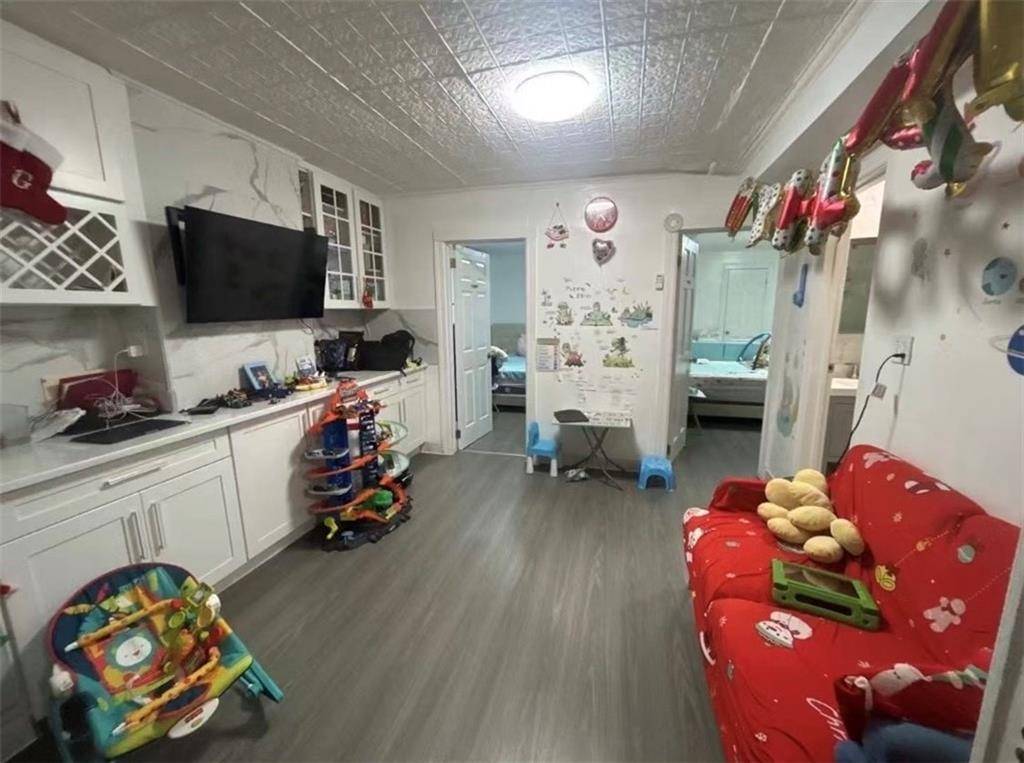 Brooklyn, NY 11228,1253 70th ST