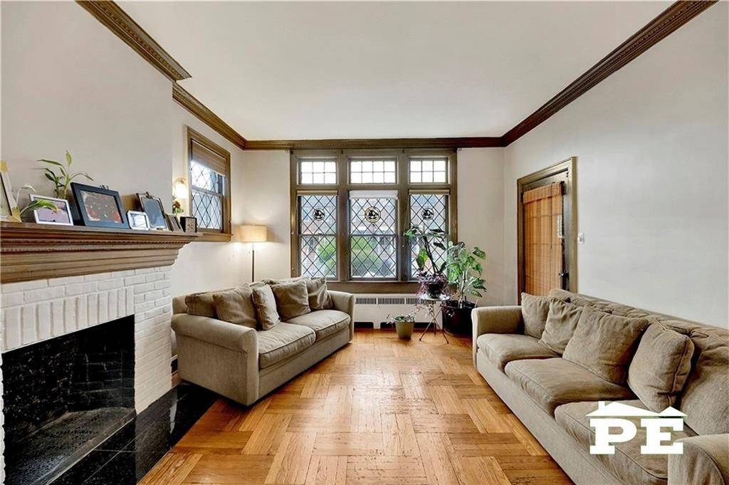 Brooklyn, NY 11234,1743 East 33rd ST