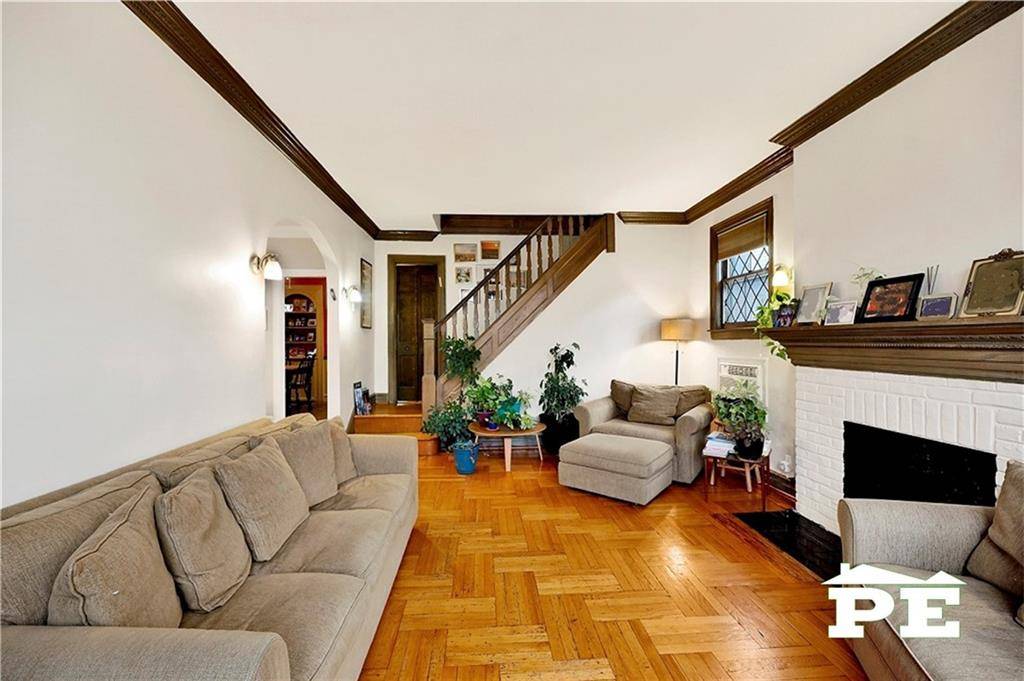 Brooklyn, NY 11234,1743 East 33rd ST