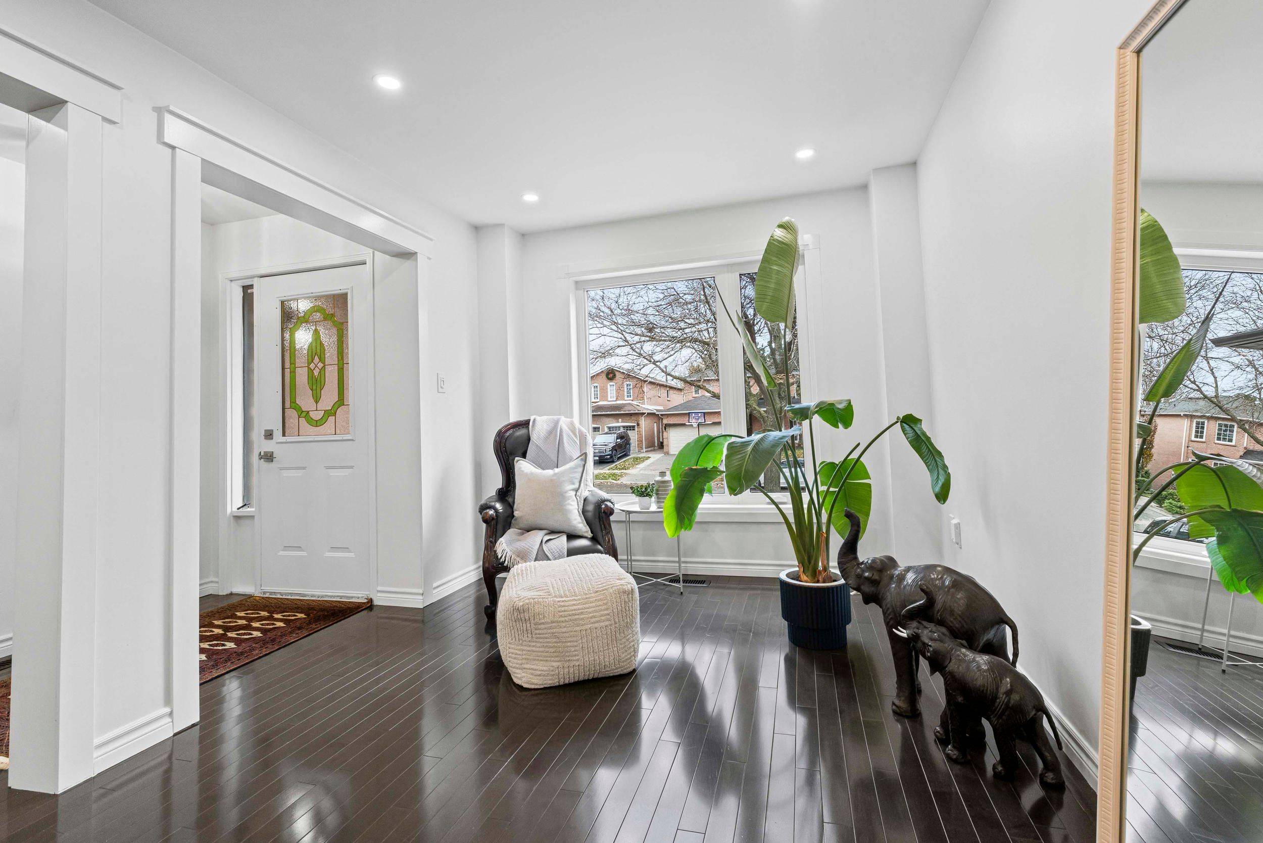 Whitby, ON L1R 1V9,97 Deverell ST