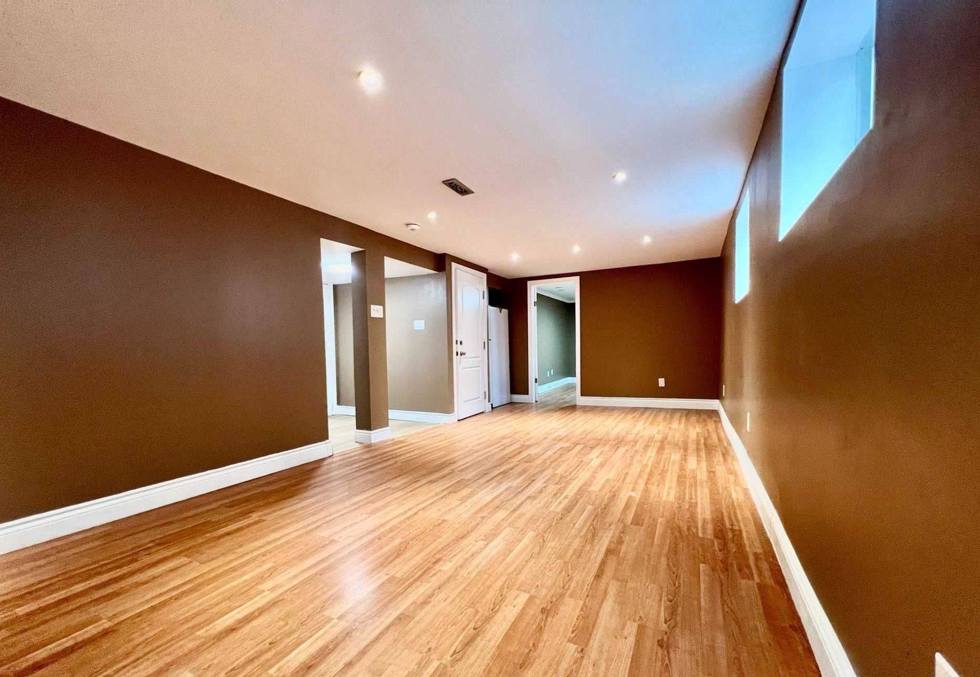 Pickering, ON L1W 2V7,878 West Shore BLVD