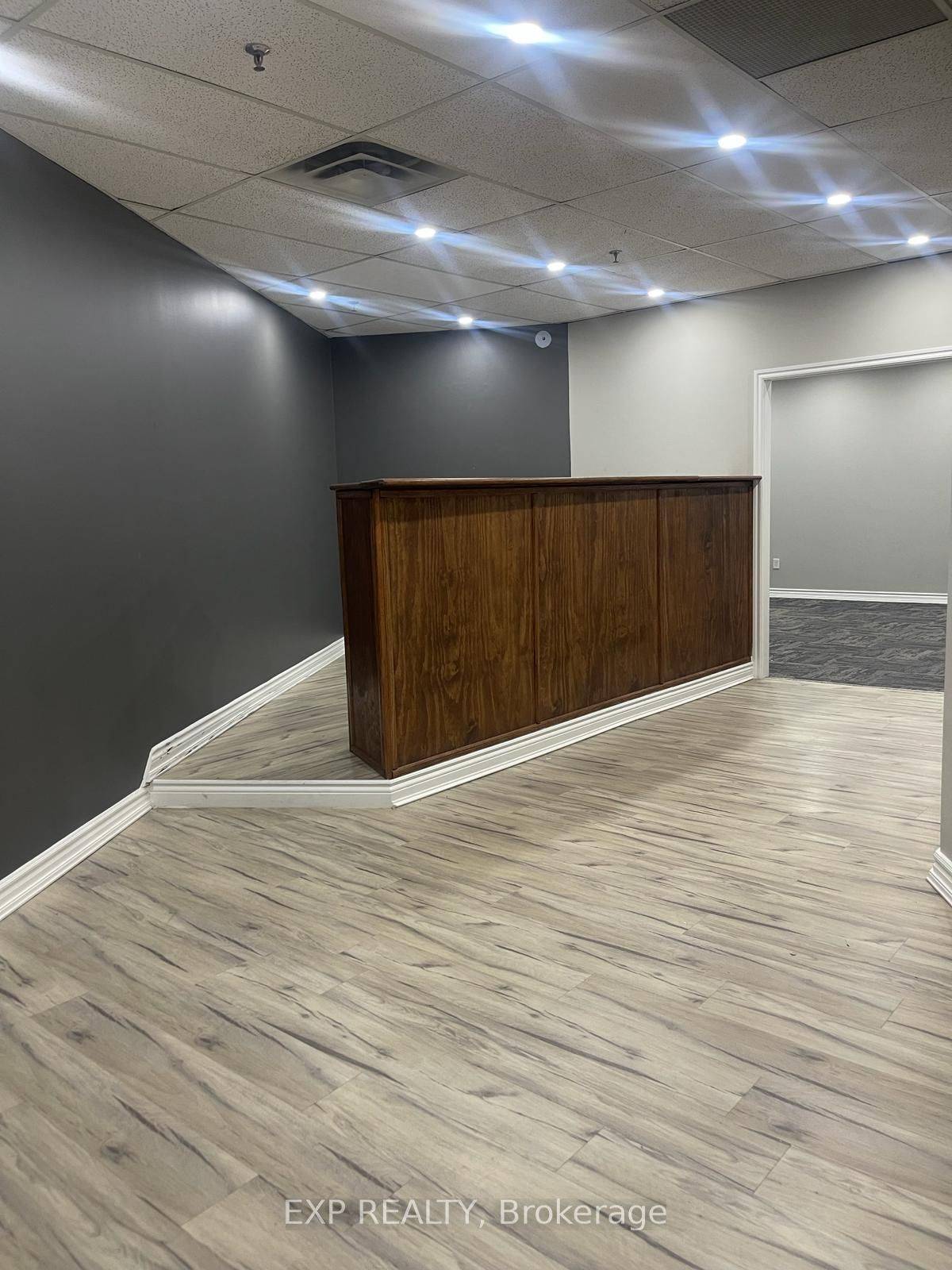 Vaughan, ON L4L 4Y4,4370 Steeles AVE #17