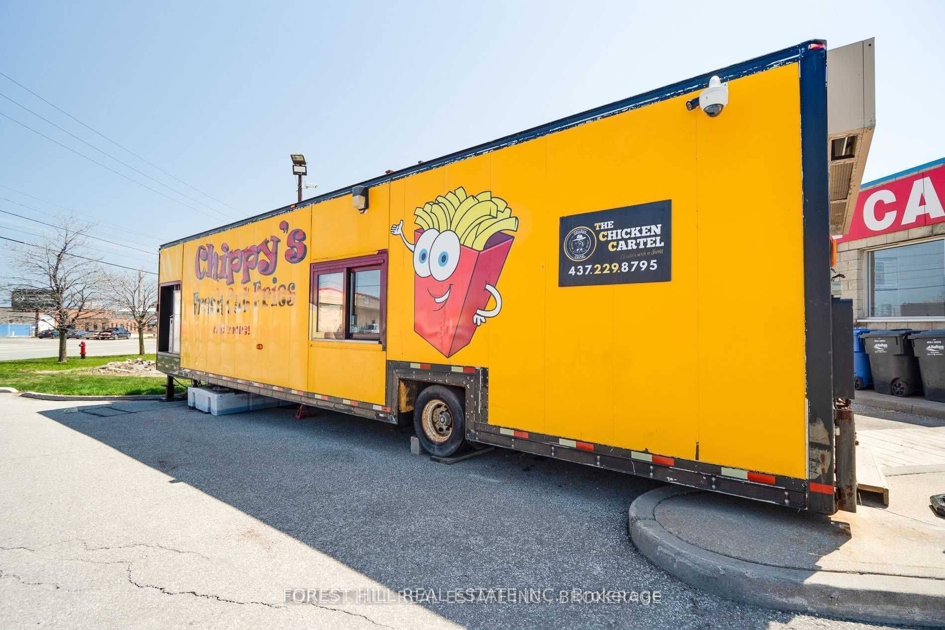 Oakville, ON L5J 1K7,2524 Royal Windsor DR