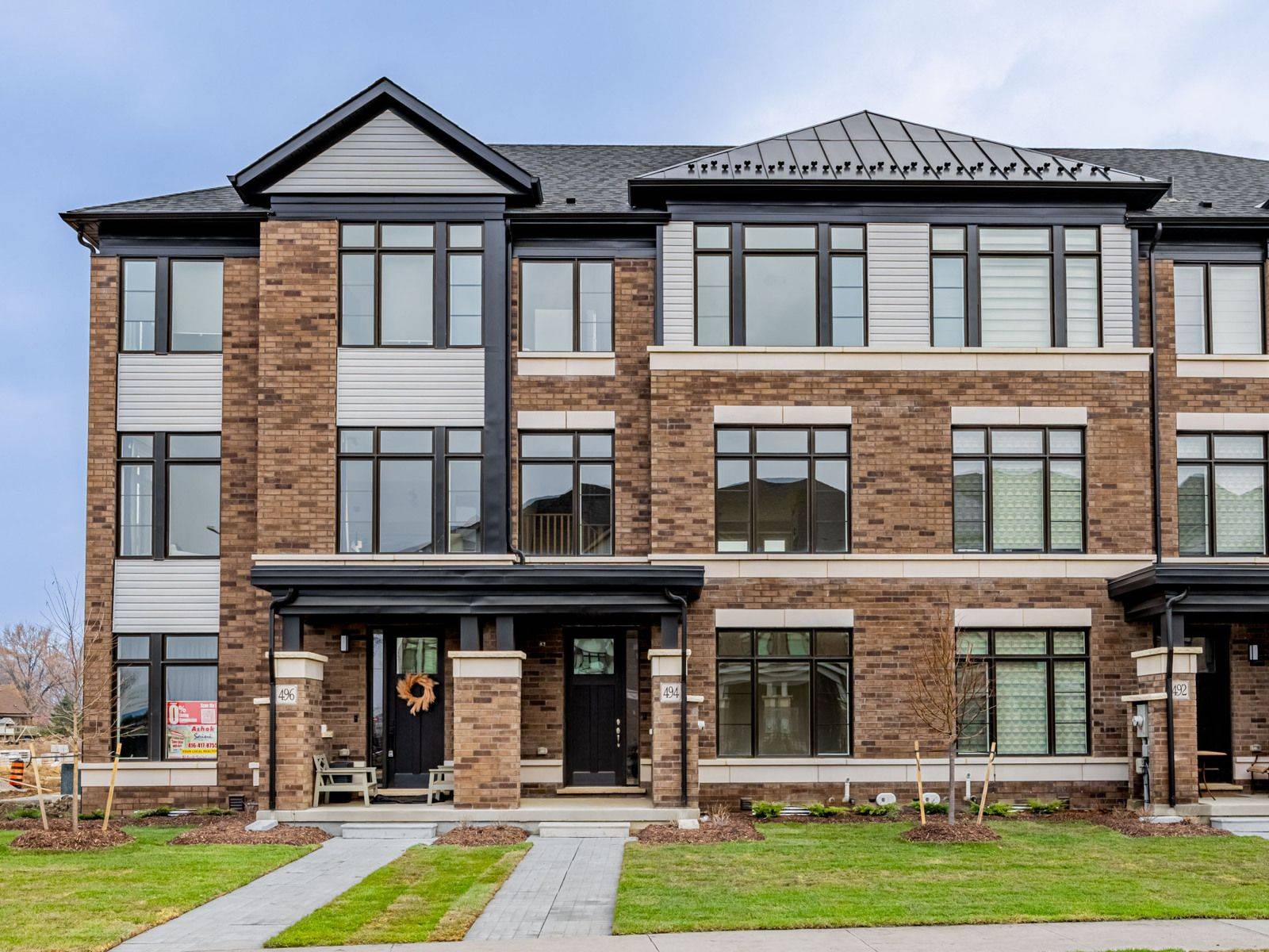 Hamilton, ON L0R 1W0,494 Provident WAY