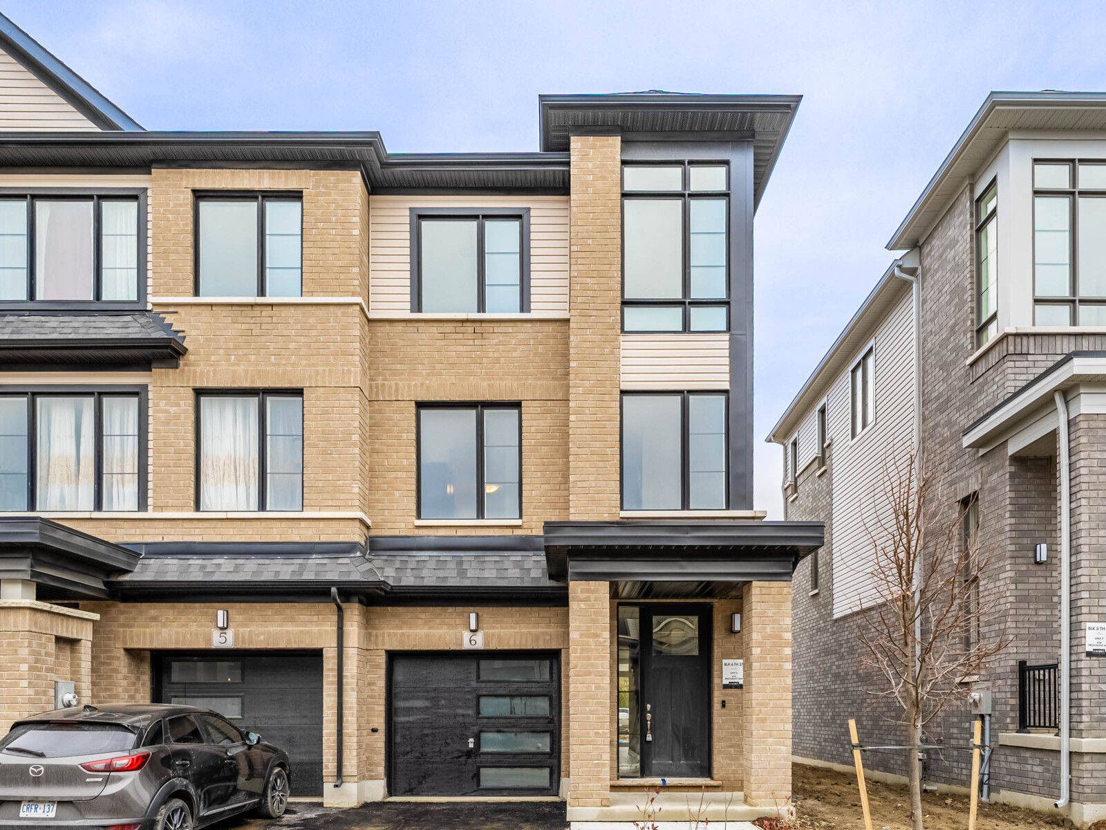 Hamilton, ON L0R 1W0,474 Provident WAY #6