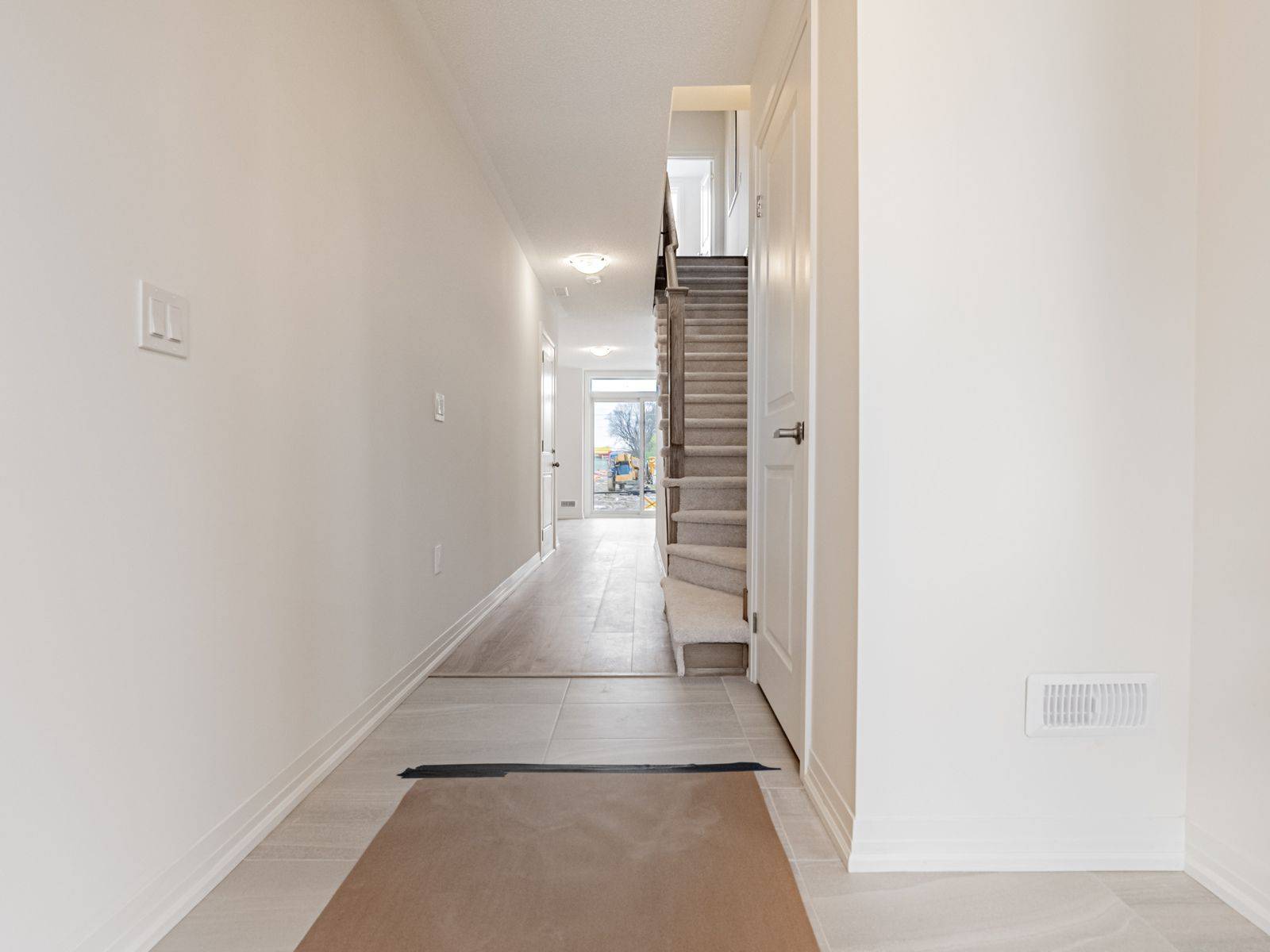 Hamilton, ON L0R 1W0,474 Provident WAY #6