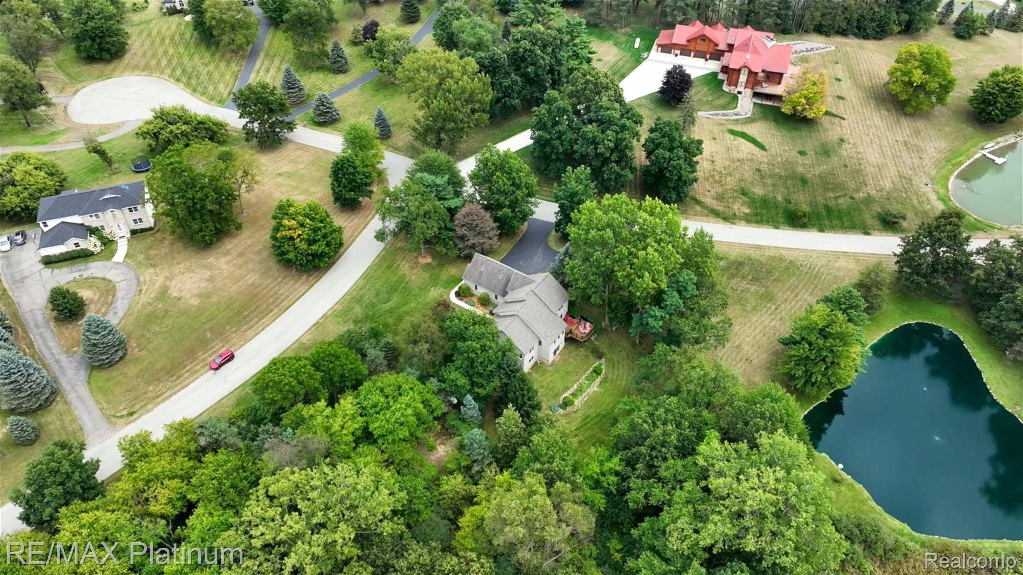 Pinckney, MI 48169,8872 Thornapple DR