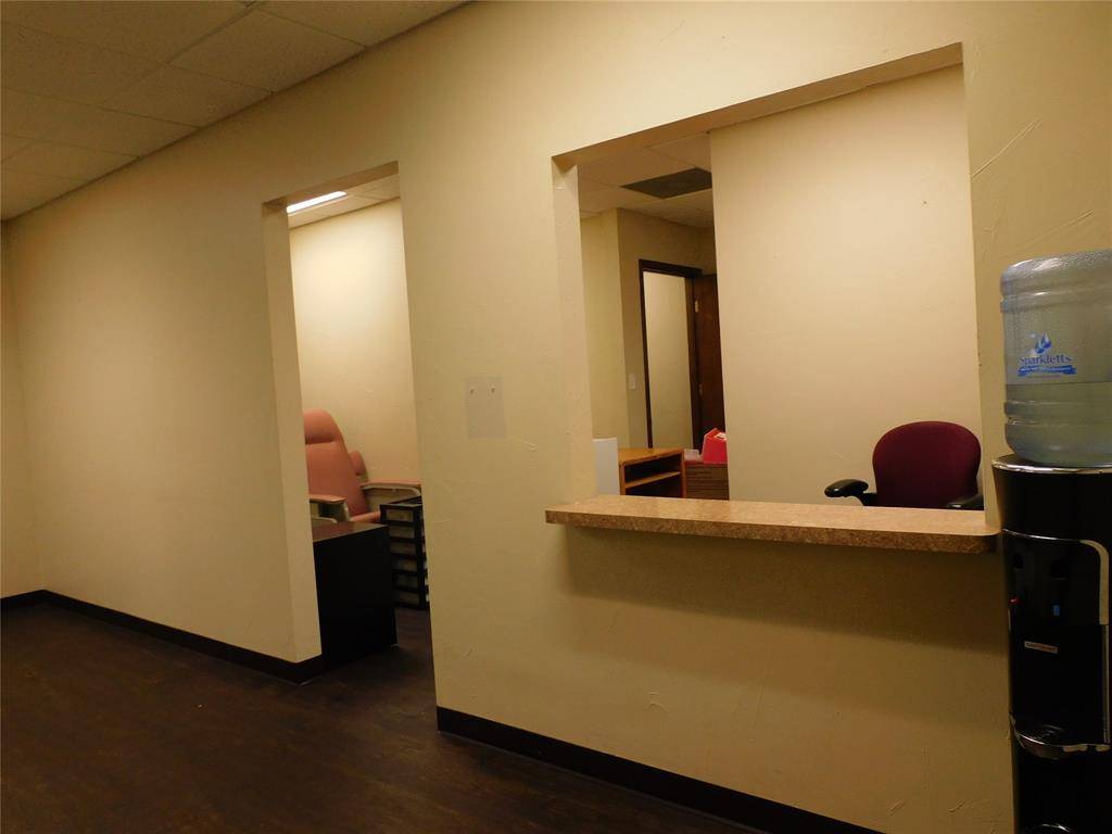 Sherman, TX 75090,220 E Evergreen Street