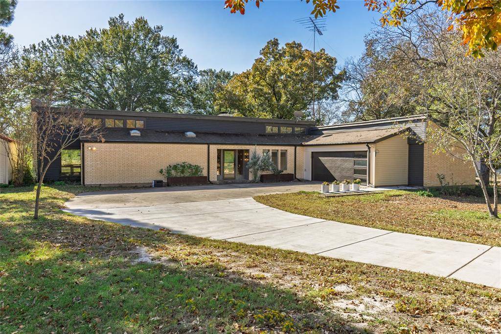 Commerce, TX 75428,3092 Woodglen Drive