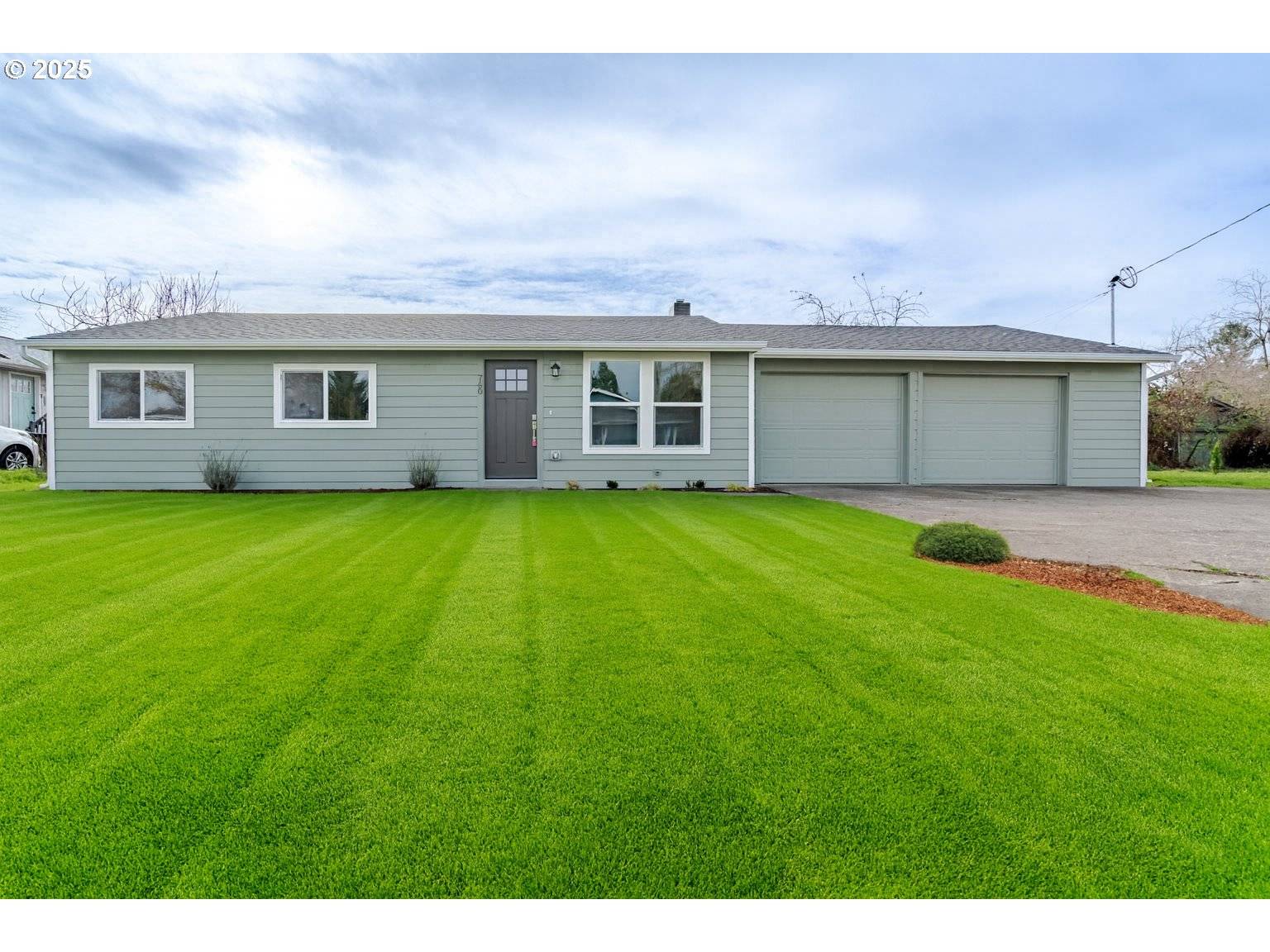 Lebanon, OR 97355,760 E ELMORE ST