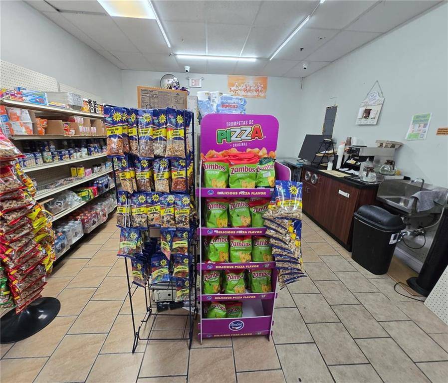 Hampstead Long Island, NY 11580,Address not disclosed