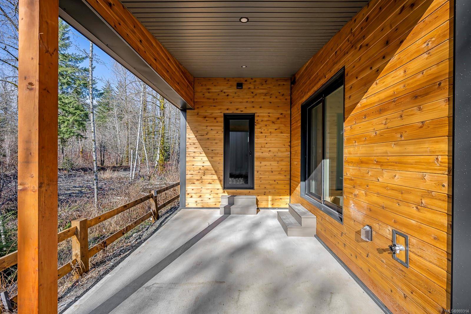 Cumberland, BC V0R 1S0,3025 Royston Rd #42