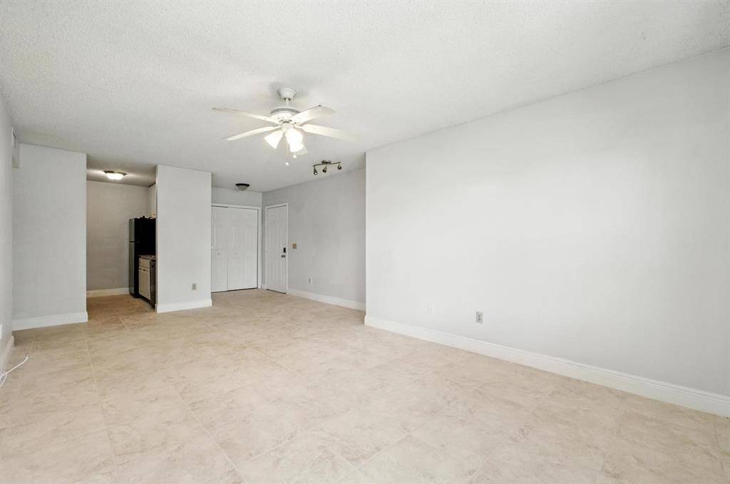 Pompano Beach, FL 33069,4281 W Mcnab Rd #16