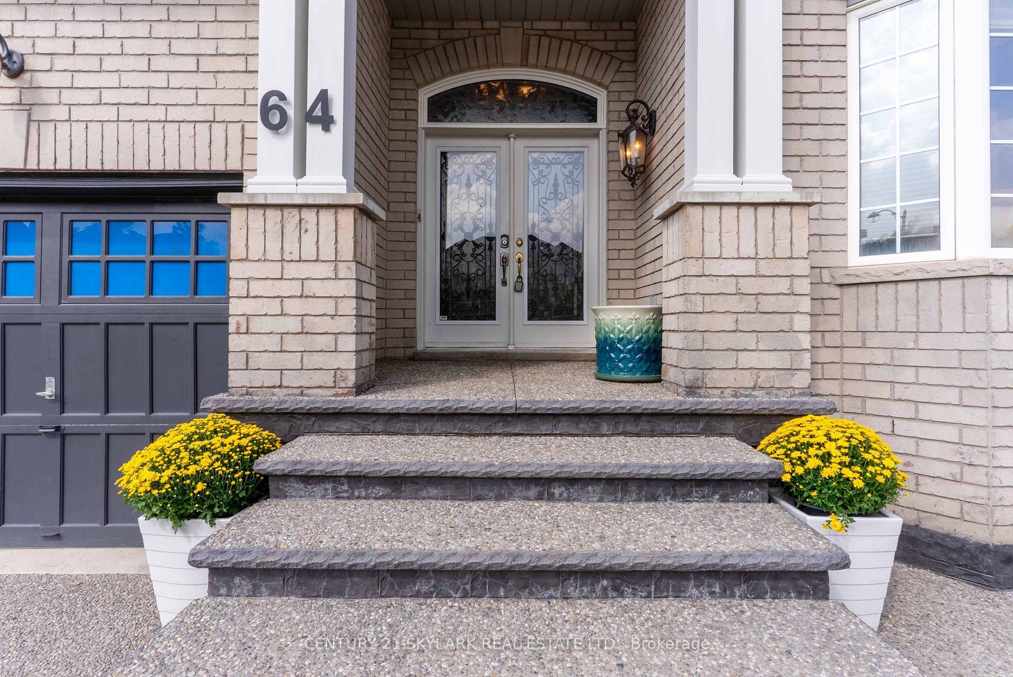 Brampton, ON L6P 2Z2,64 Jacksonville DR