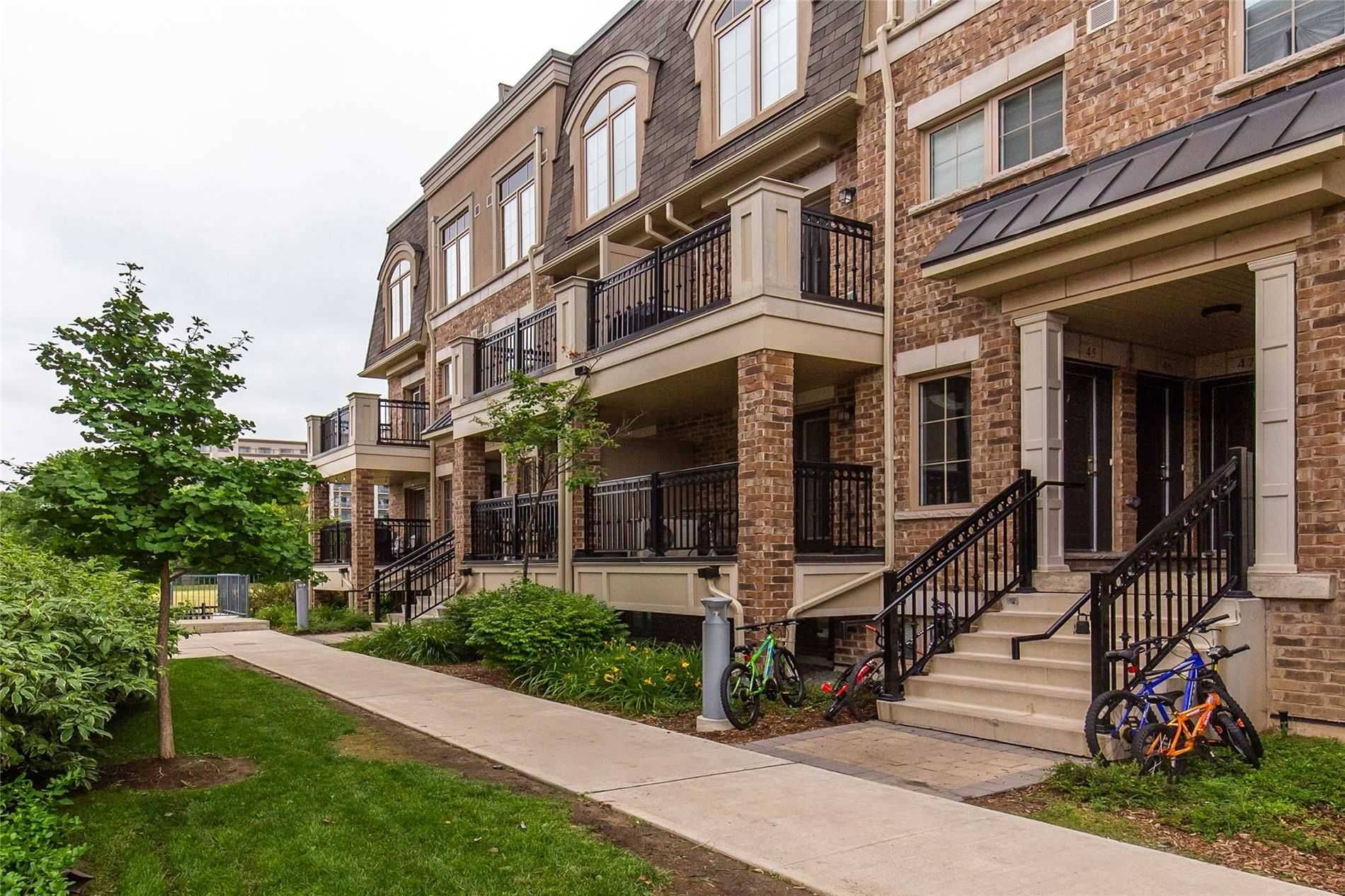 Oakville, ON L6M 0S3,2441 Greenwich DR #48