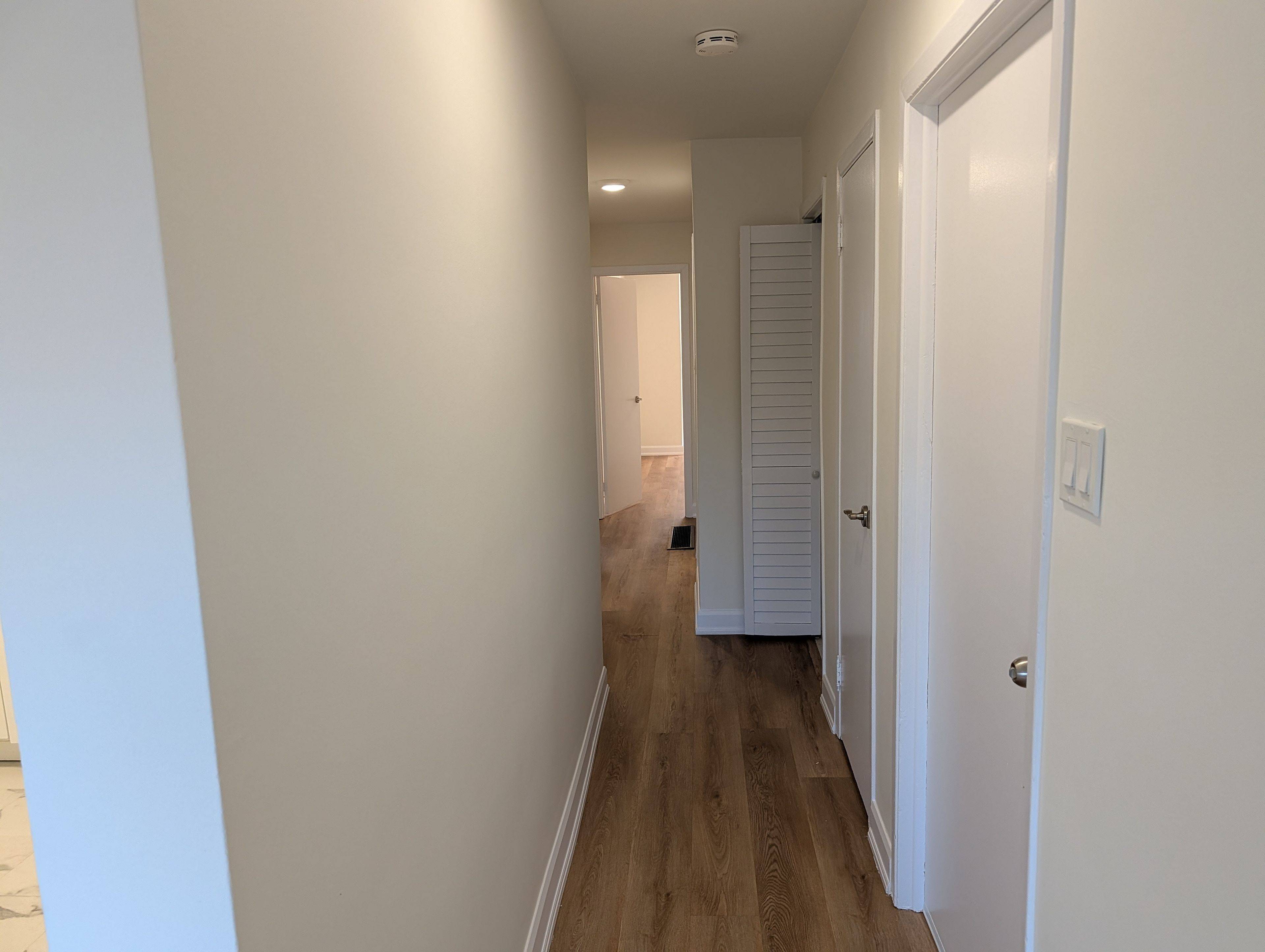 Mississauga, ON L5G 1H2,286 Lakeshore RD E #C