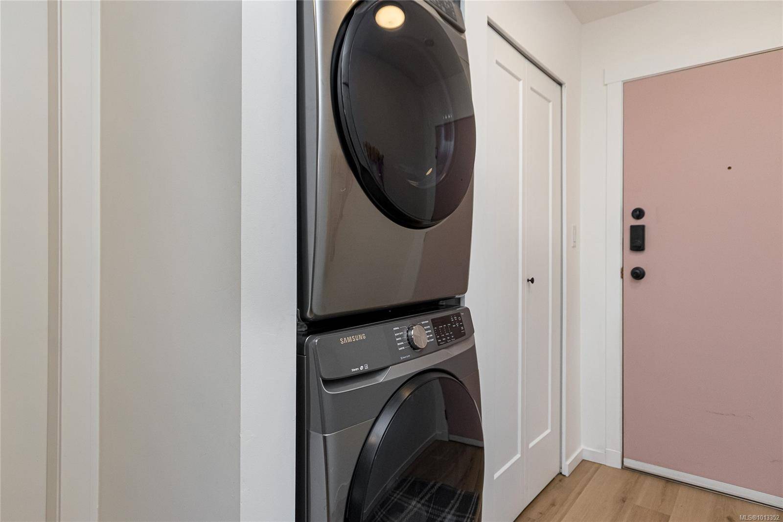 Victoria, BC V8T 4G8,2560 Wark St #410