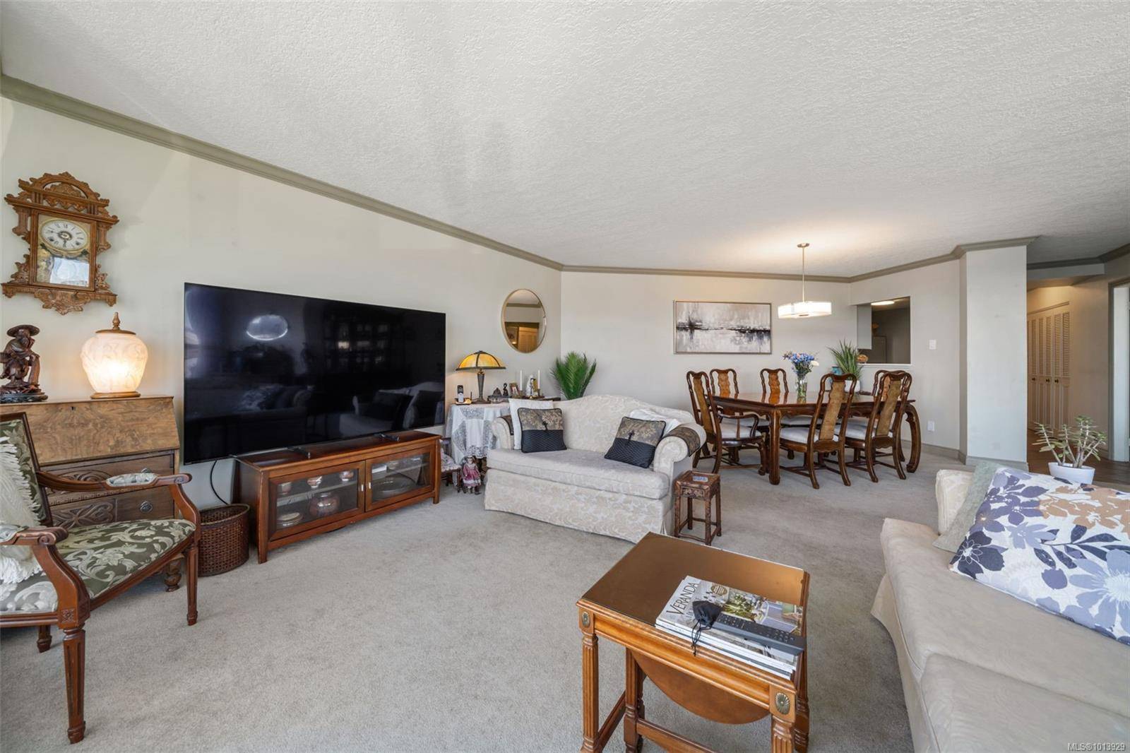 Victoria, BC V8W 3H9,1234 Wharf St #605