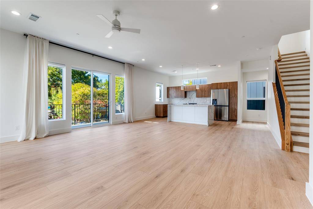 Dallas, TX 75219,2206 Arroyo Avenue #401