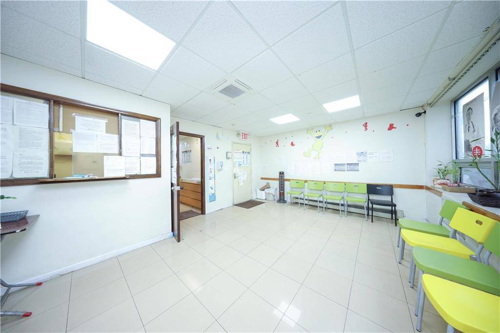 Brooklyn, NY 11220,863 50th ST #M5