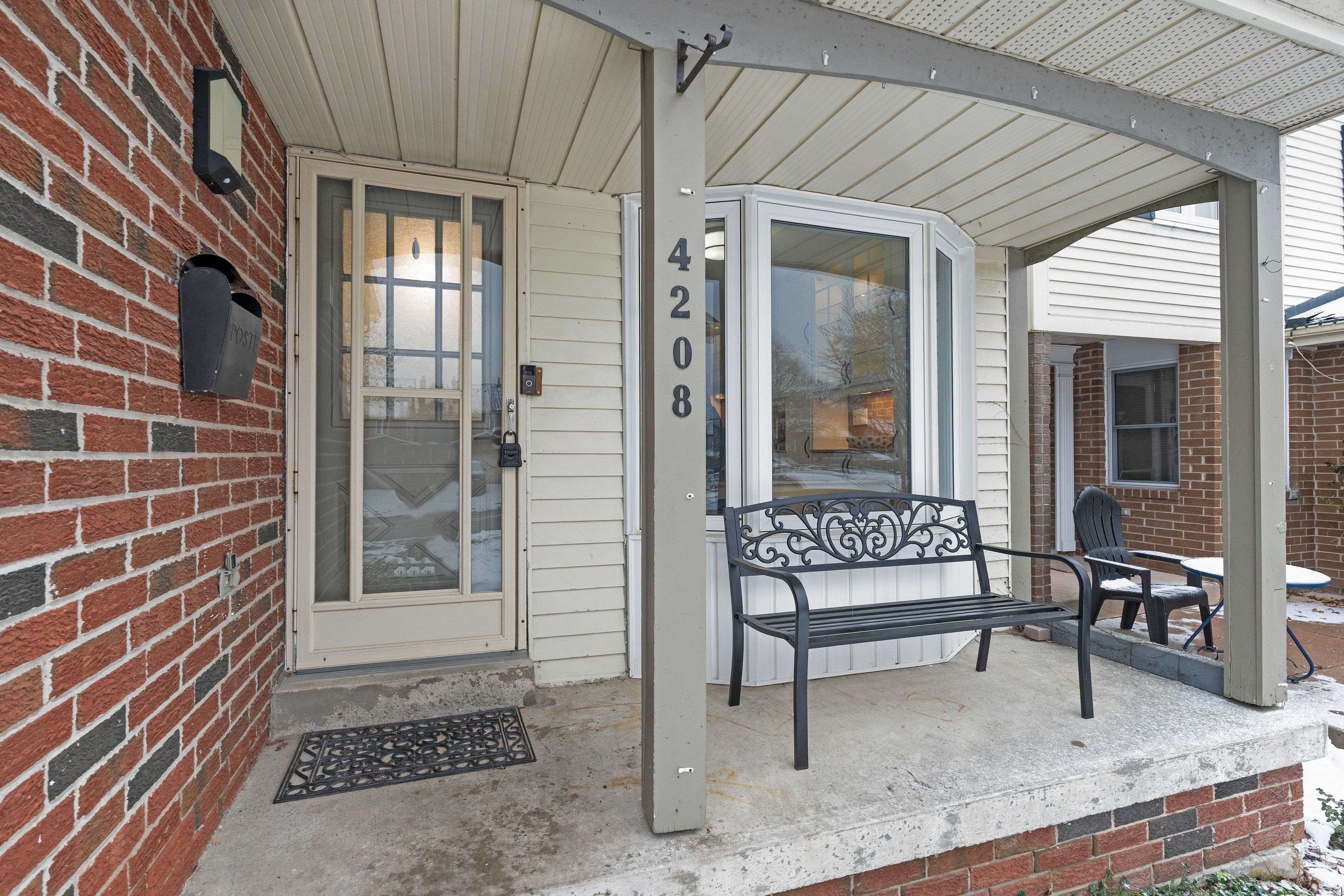 Mississauga, ON L5L 2Z7,4208 Stonemason CRES