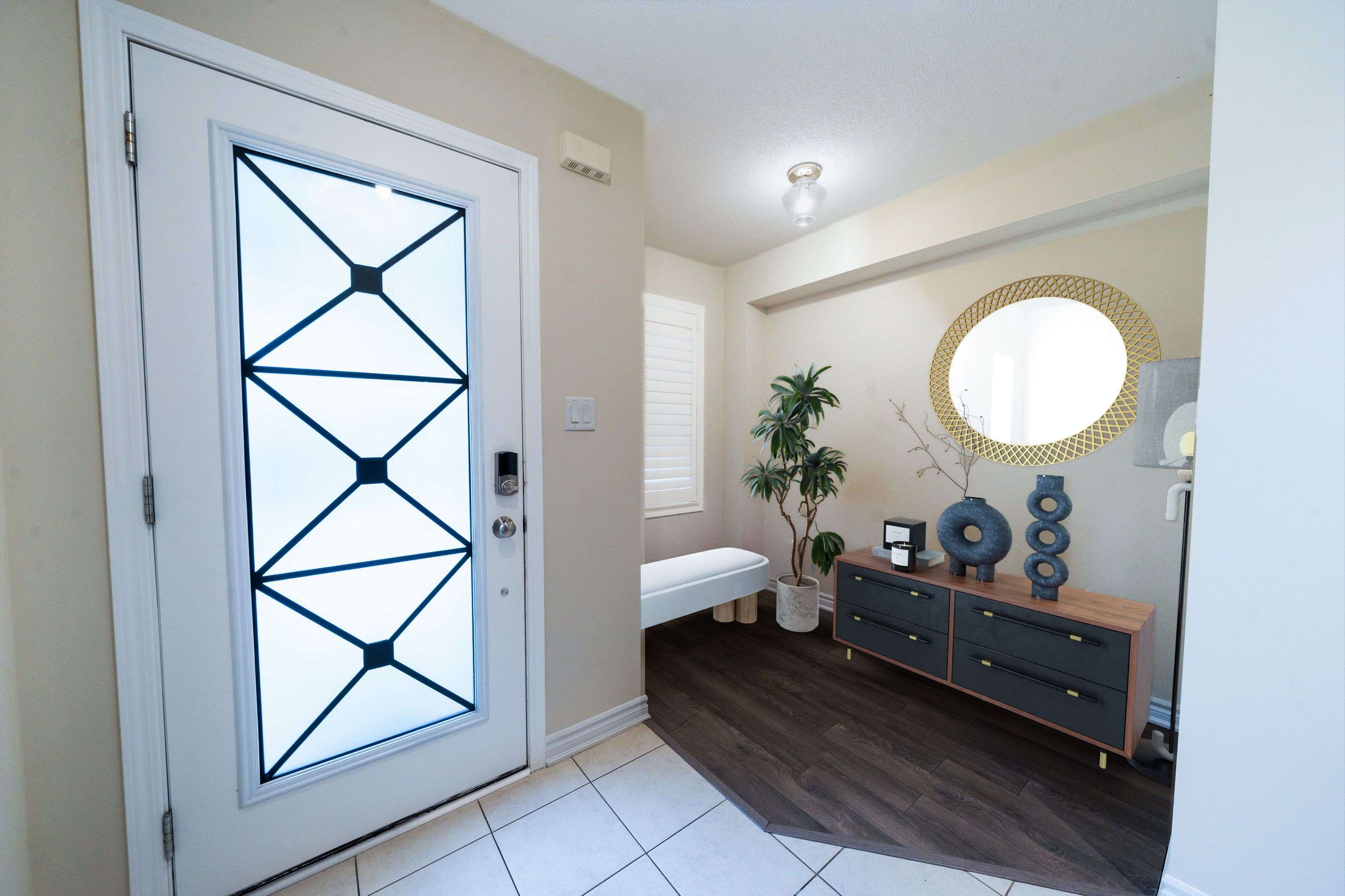 Milton, ON L9E 1C6,296 Jean LNDG