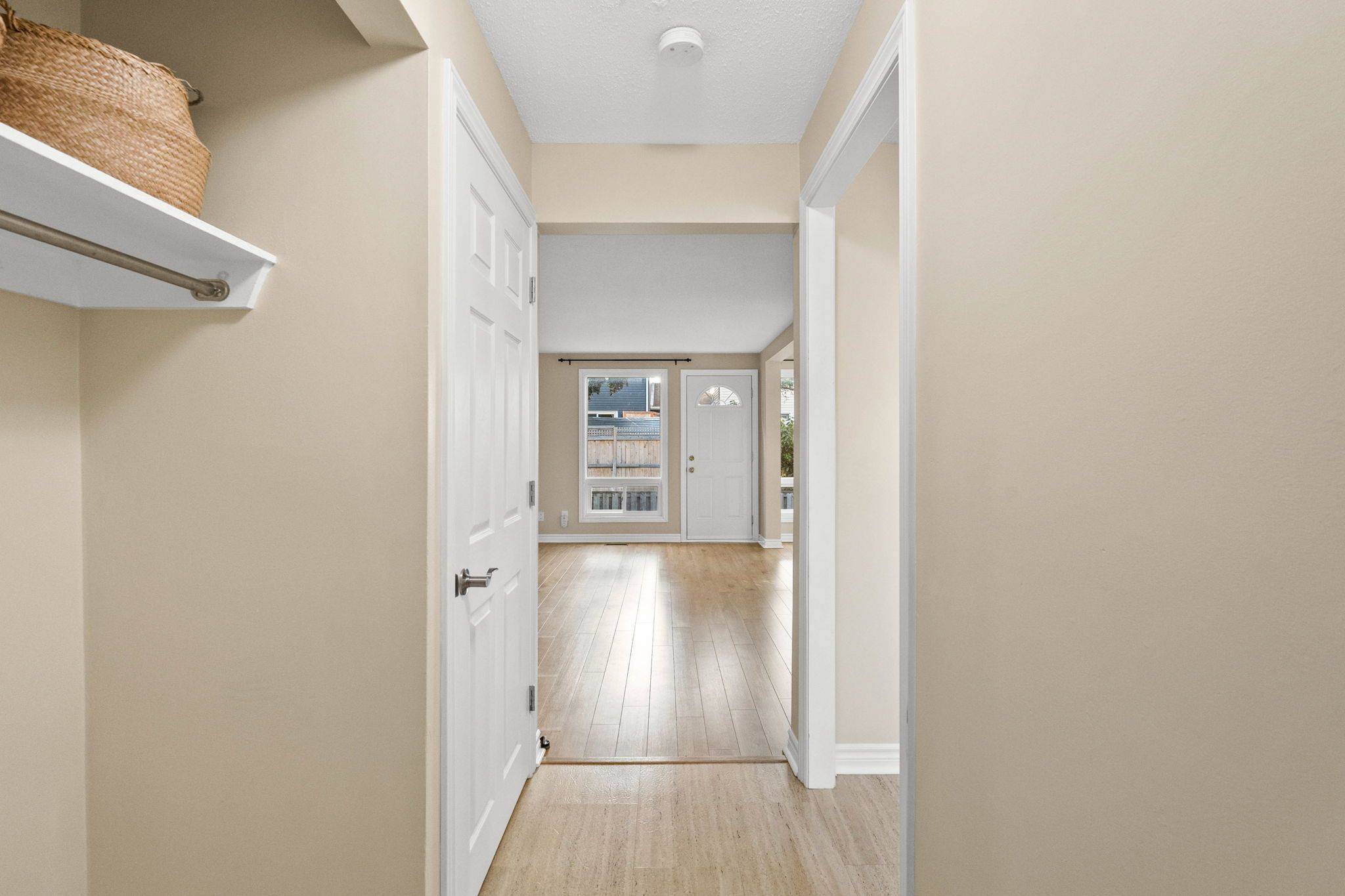 Barrhaven, ON K2J 1N1,235 THISTLEDOWN CT