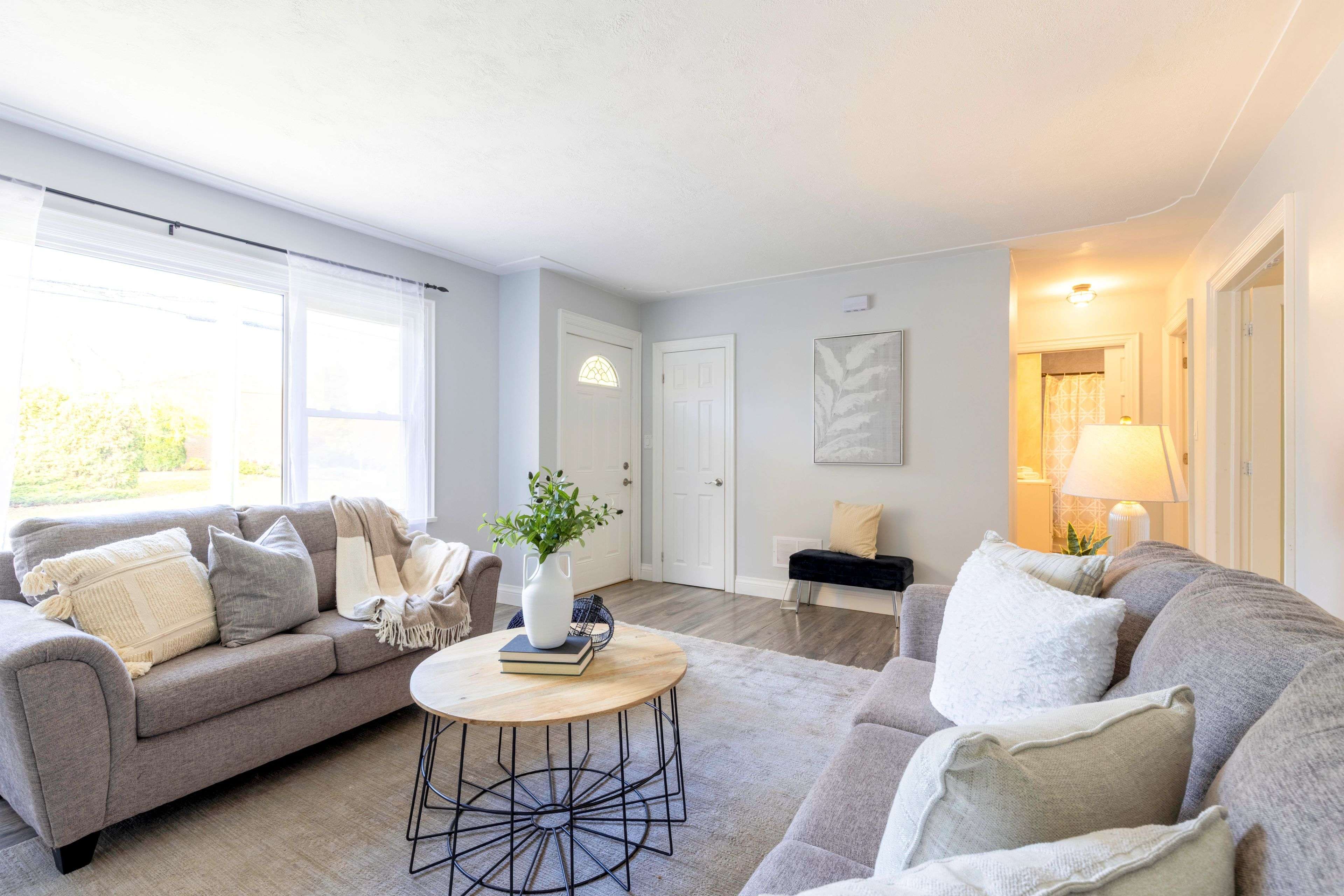 Grimsby, ON L3M 3W5,40 Kerman AVE