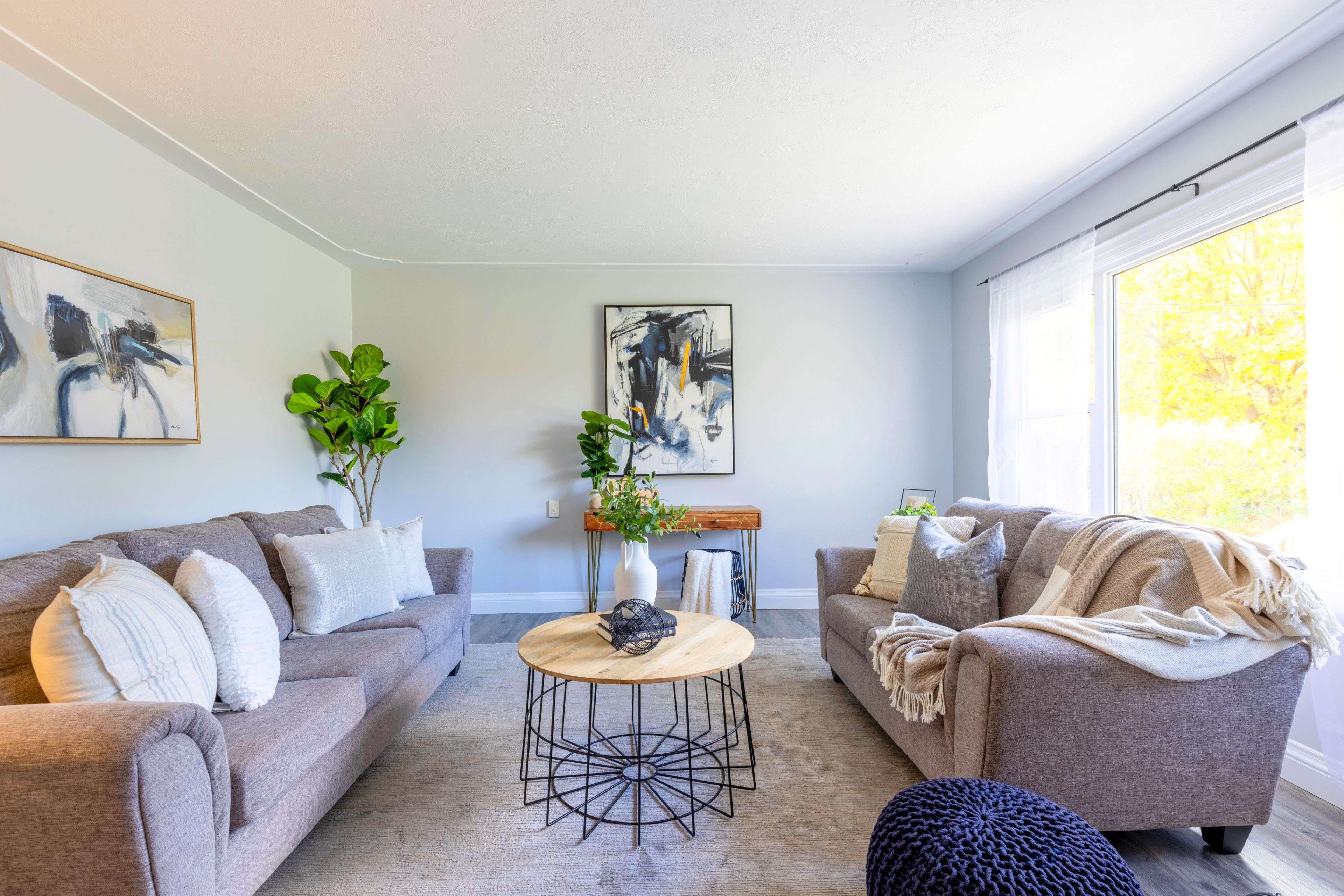 Grimsby, ON L3M 3W5,40 Kerman AVE