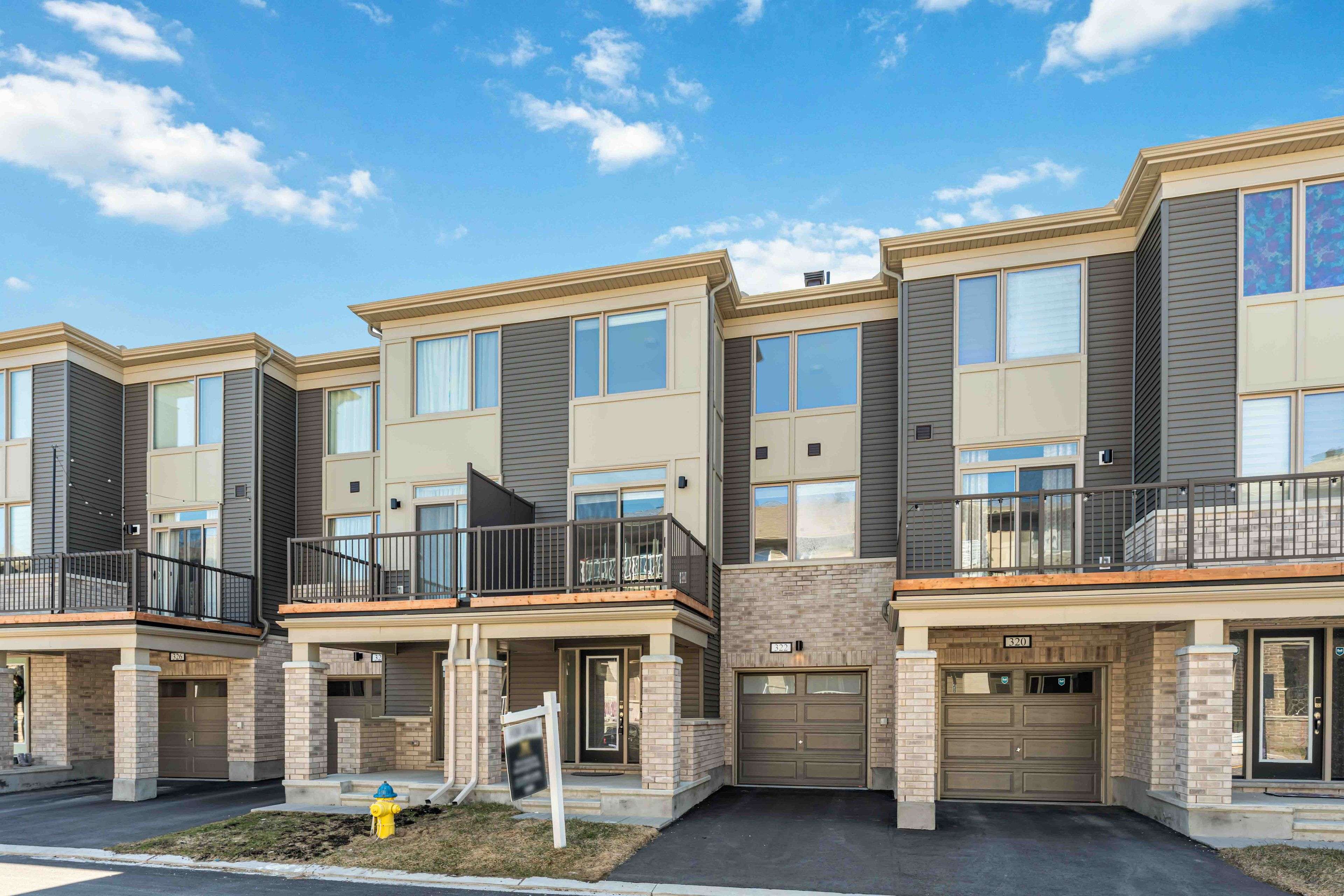 Barrhaven, ON K2J 7J4,322 OLIVENITE Private