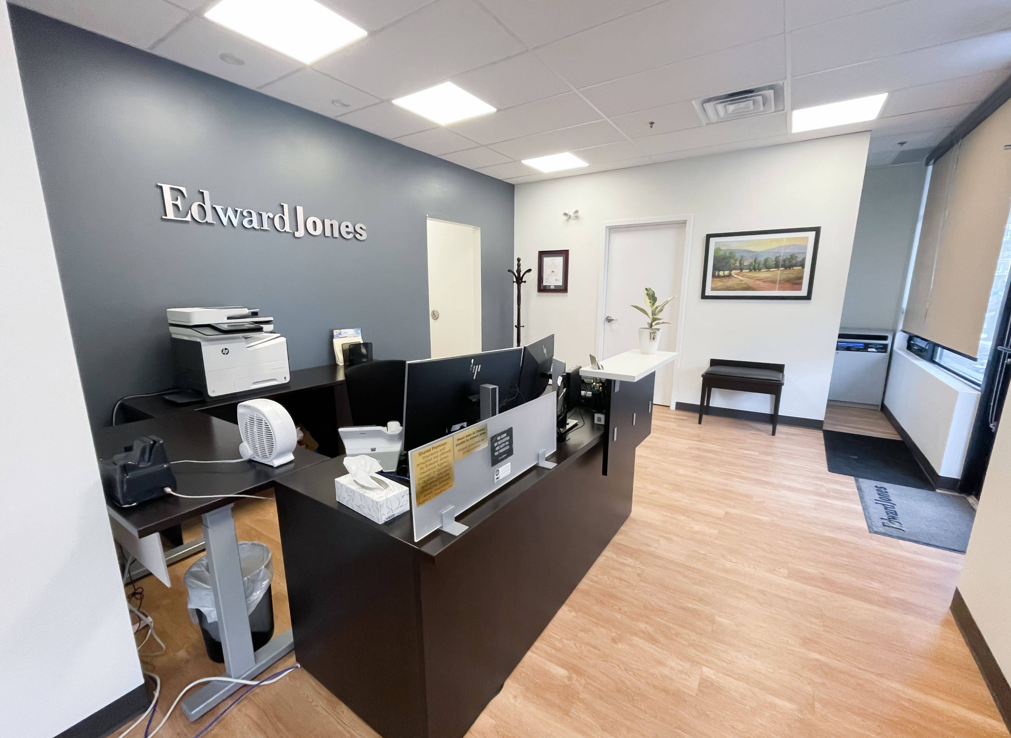 Cityview - Parkwoods Hills - Rideau Shore, ON K2E 0A8,75 Colonnade RD #G