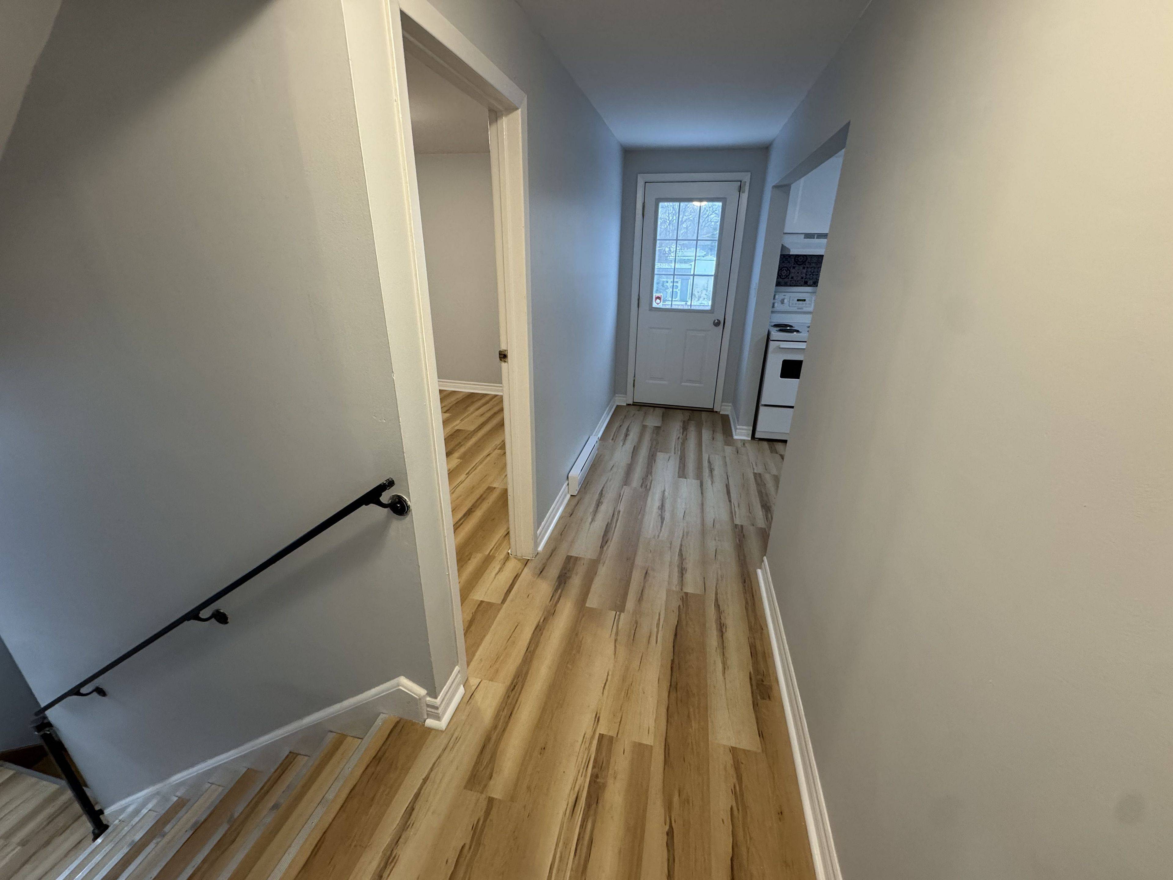 Fort Erie, ON L0S 1B0,396 Oxford AVE #2